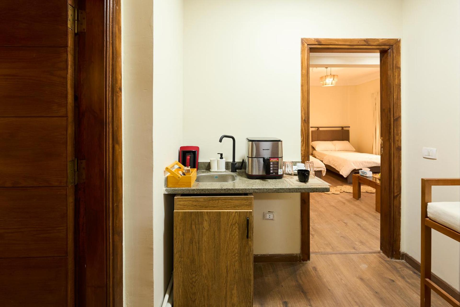 Jira Inn Hotel - چيران - Photo 5