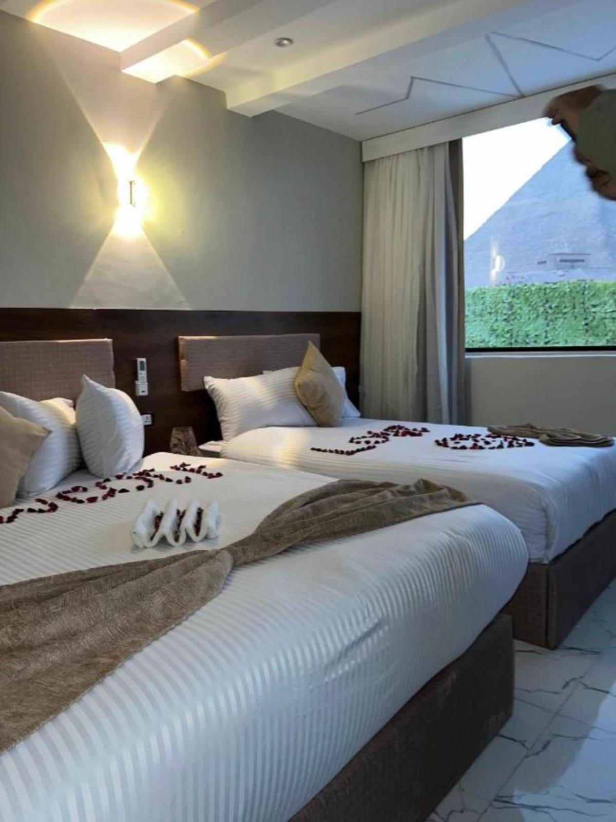 Lumora Pyramids InN - Photo 5