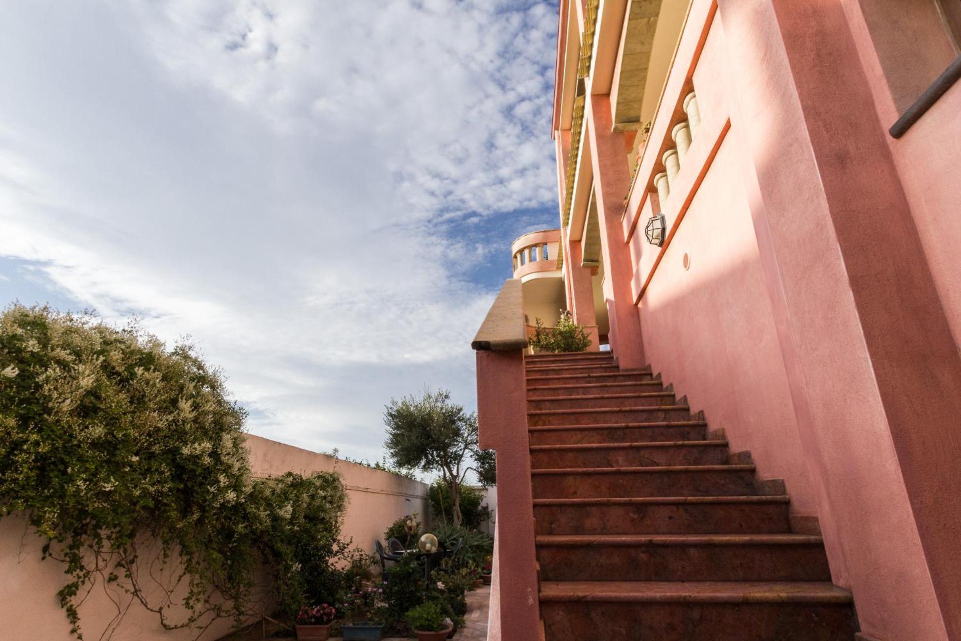 Su Connotu - Photo 6