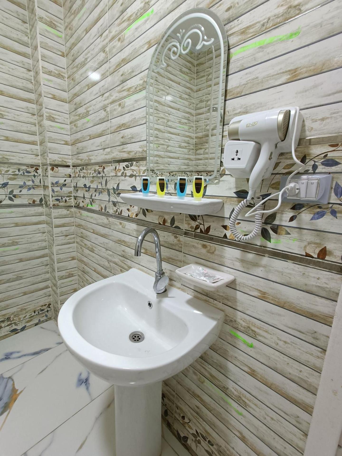 NEW Hostel pyramids - Photo 9