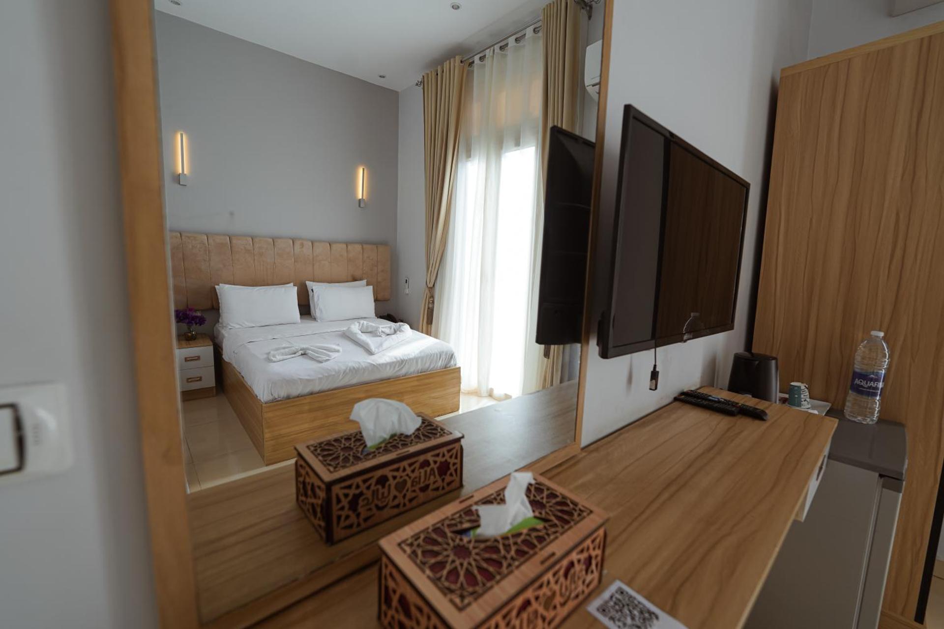 KASTELLO ROIAL PLAzA - Photo 11