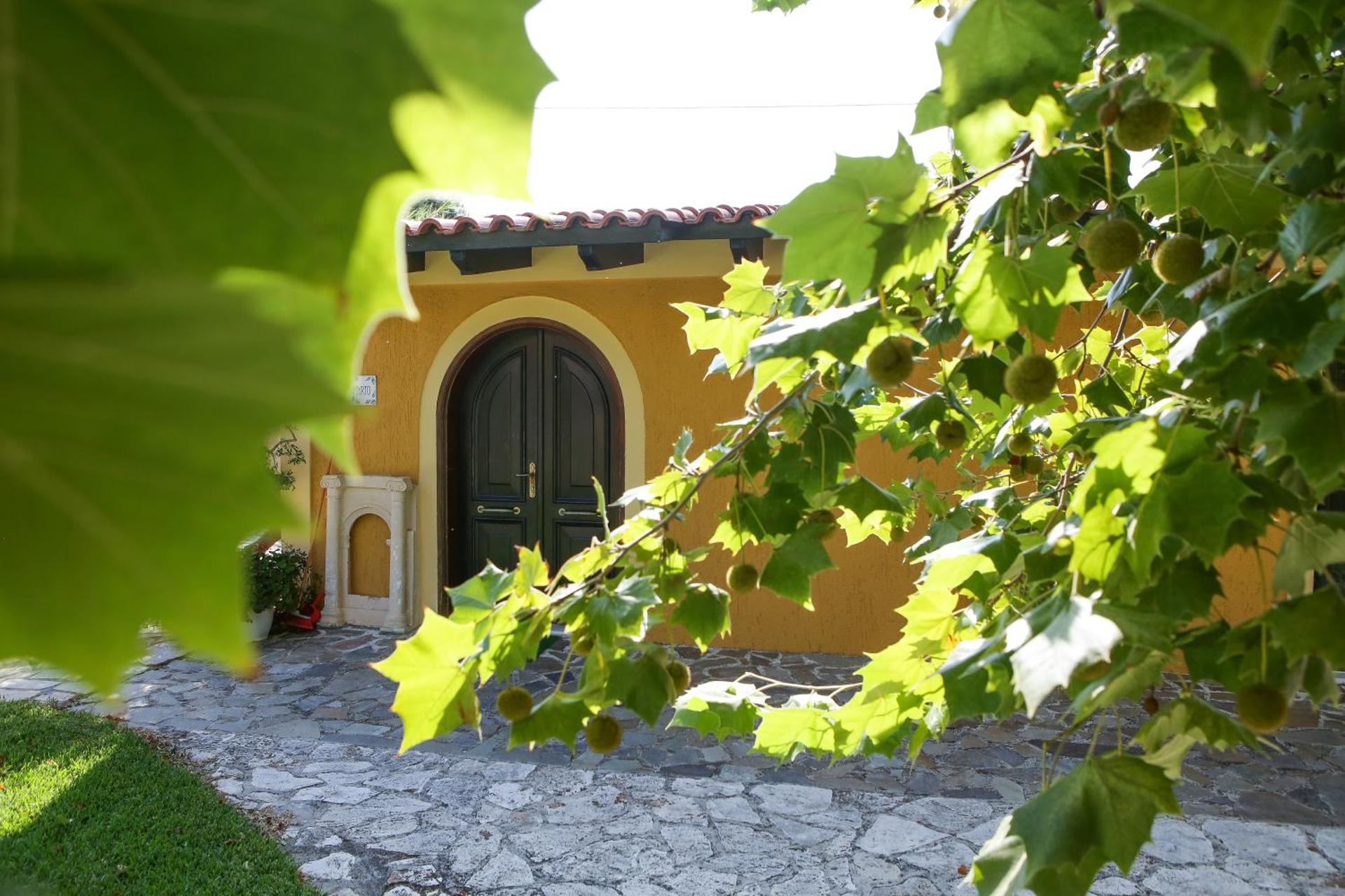 Sandy Beach Villas and Apartments - Photo 109