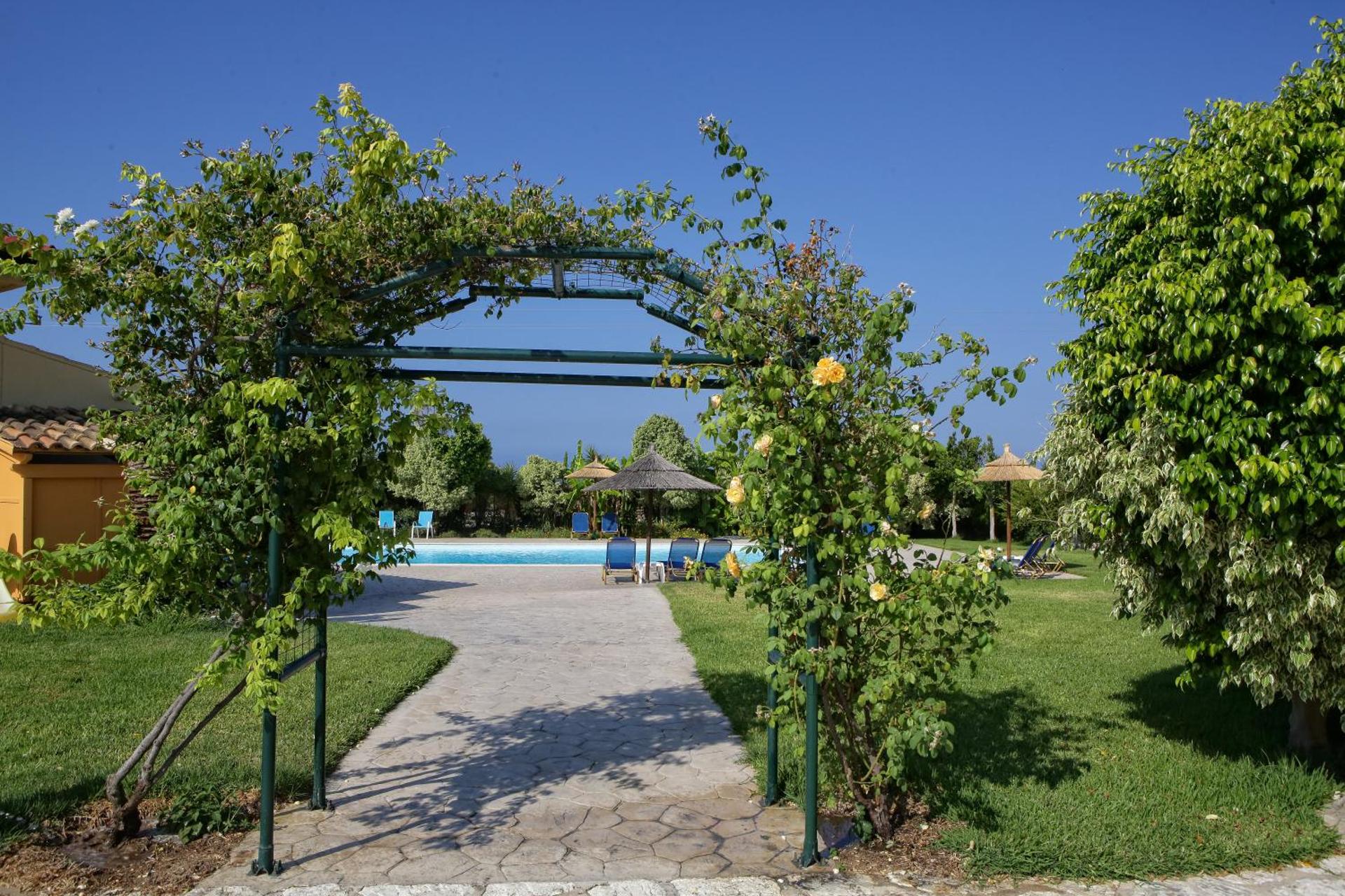 Sandy Beach Villas and Apartments - Photo 102