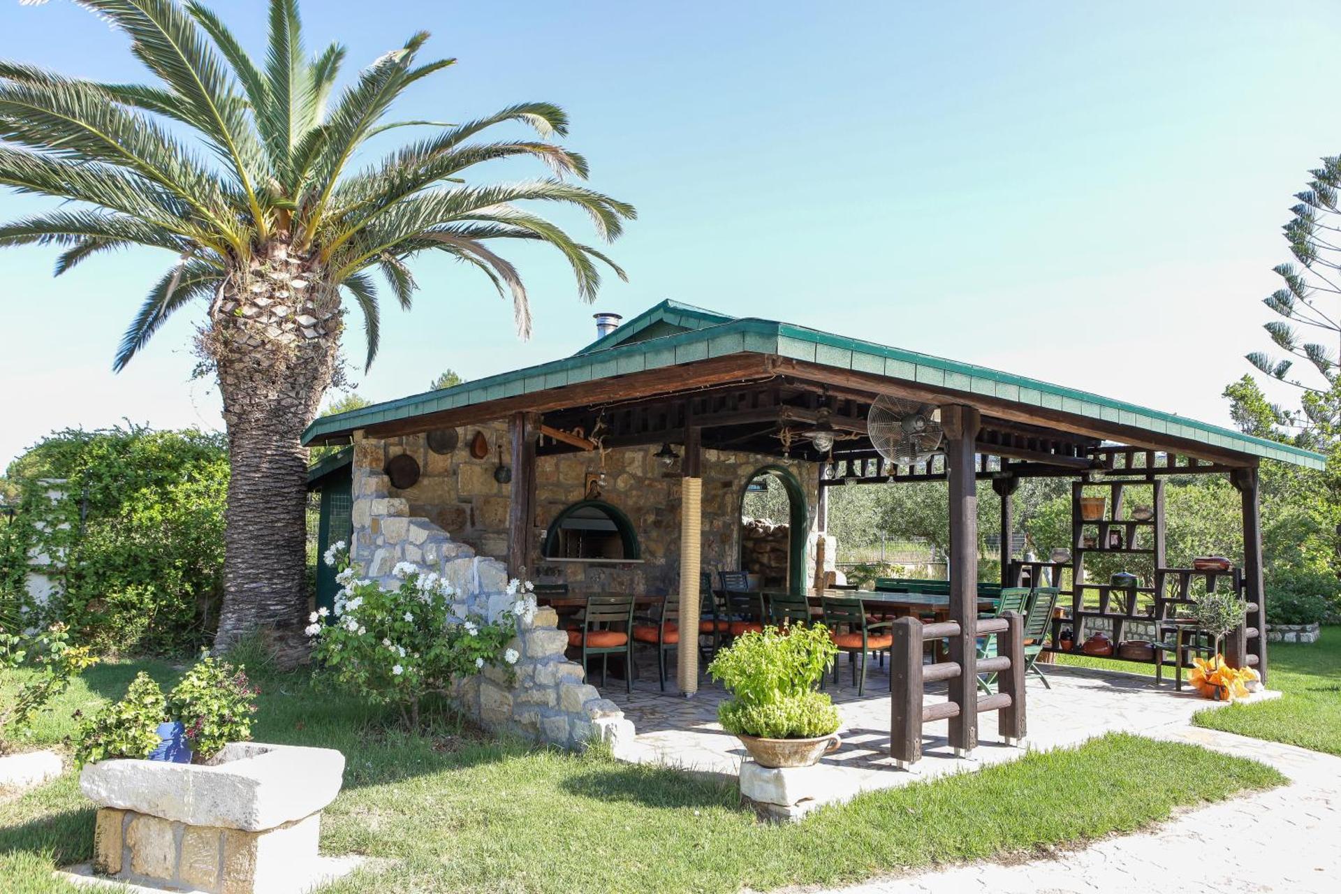 Sandy Beach Villas and Apartments - Photo 98