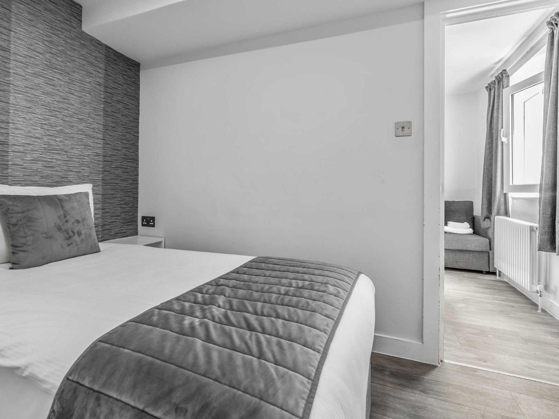 Chelsea Cloisters Serviced Apartments - Photo 20