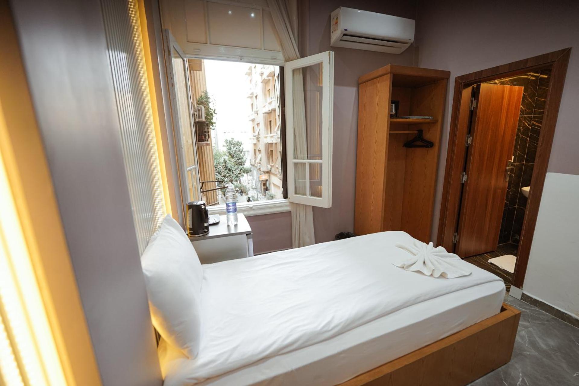 KASTELLO ROIAL PLAzA - Photo 73