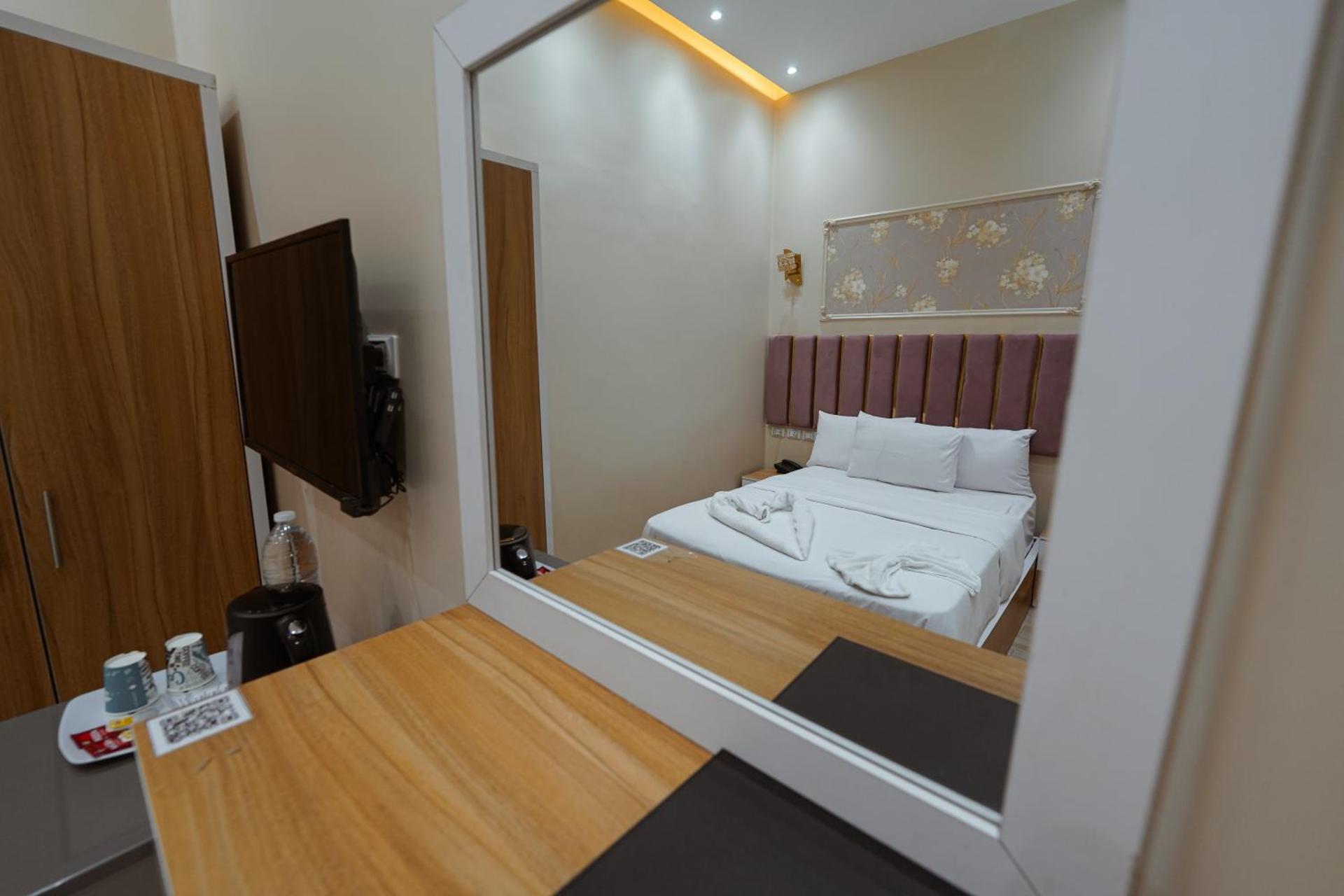 KASTELLO ROIAL PLAzA - Photo 78