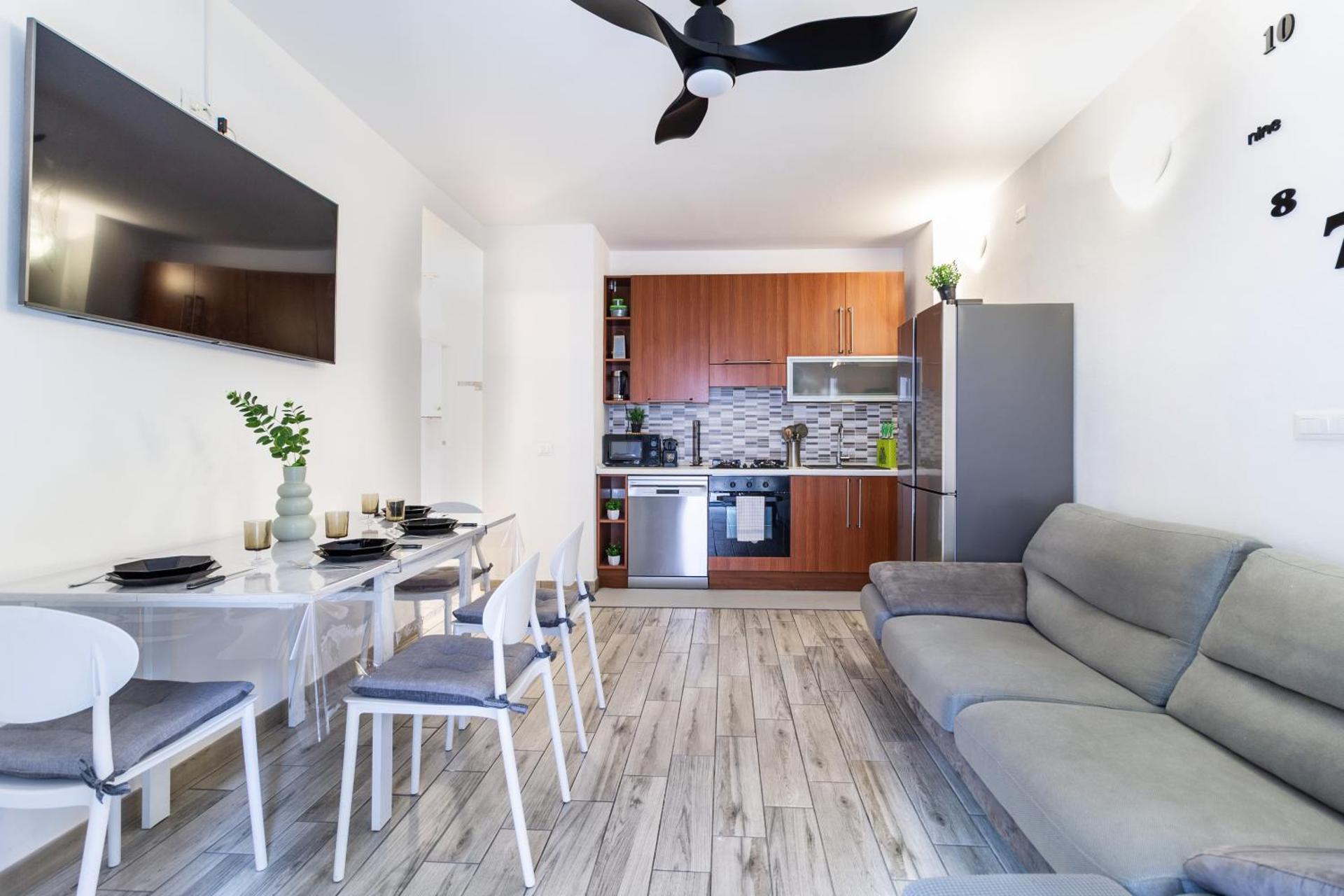 Lena House - Swiss Border View - Photo 32