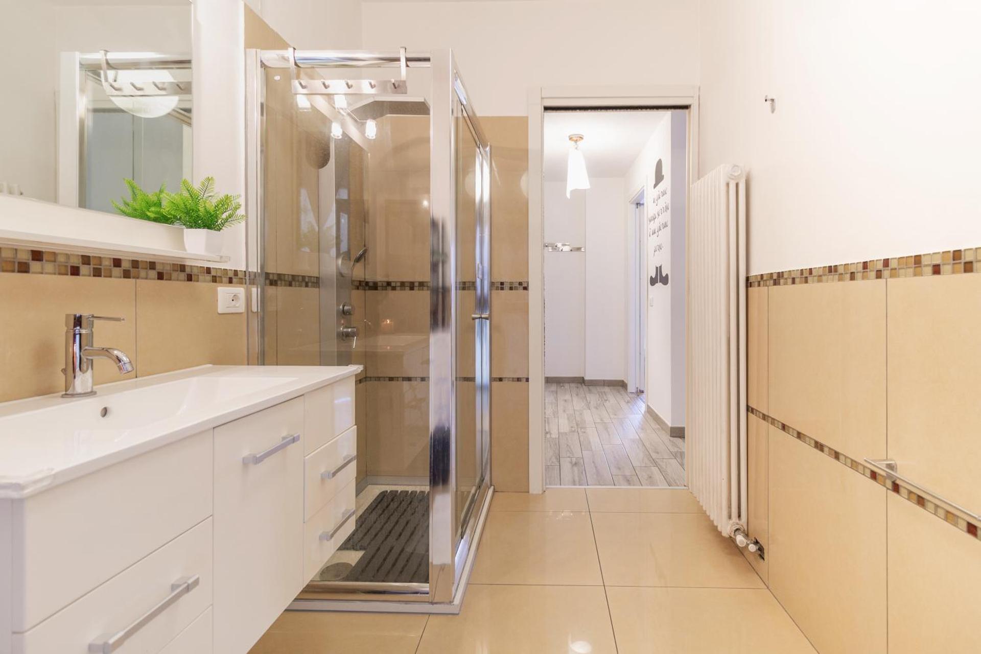 Lena House - Swiss Border View - Photo 38