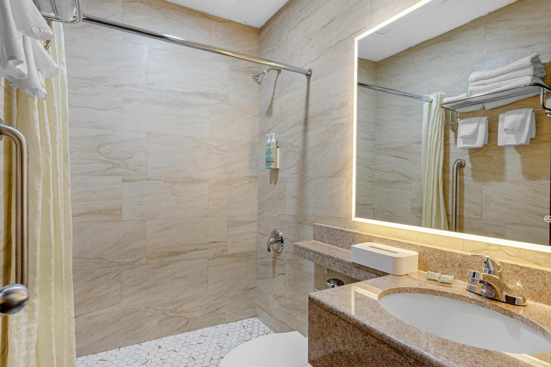 Best Western Jamaica Inn - Photo 12