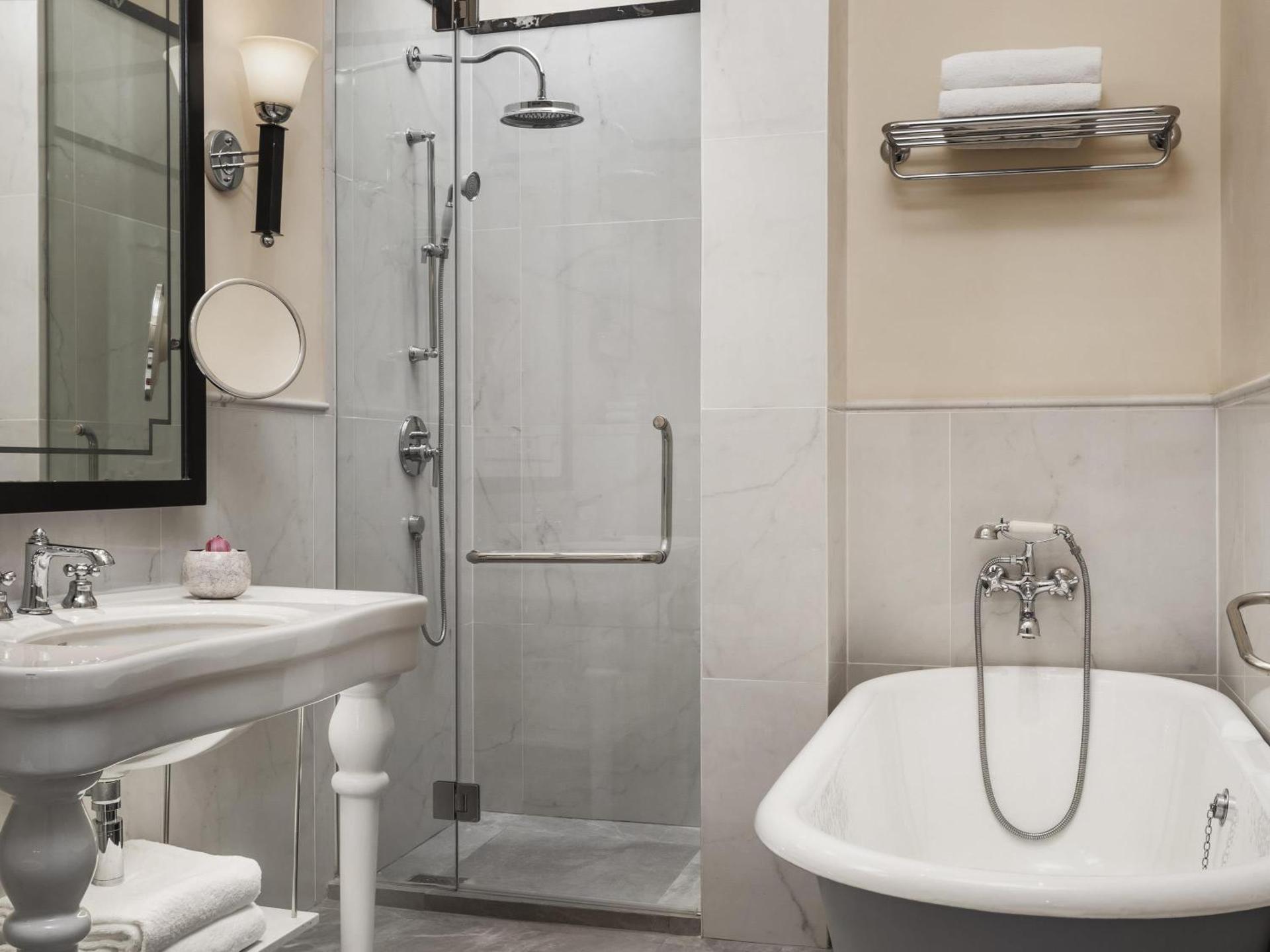 Raffles Hotel Le Royal - Photo 11