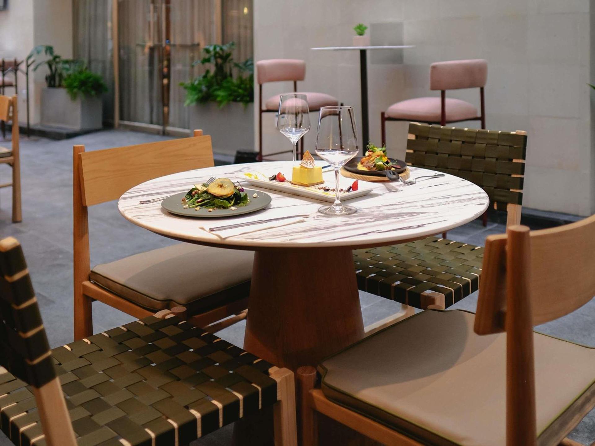 Novotel Mexico City Santa Fe - Photo 7