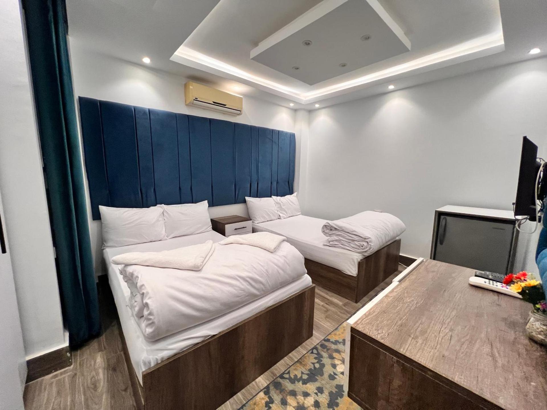 Twin Room with Private Bathroom