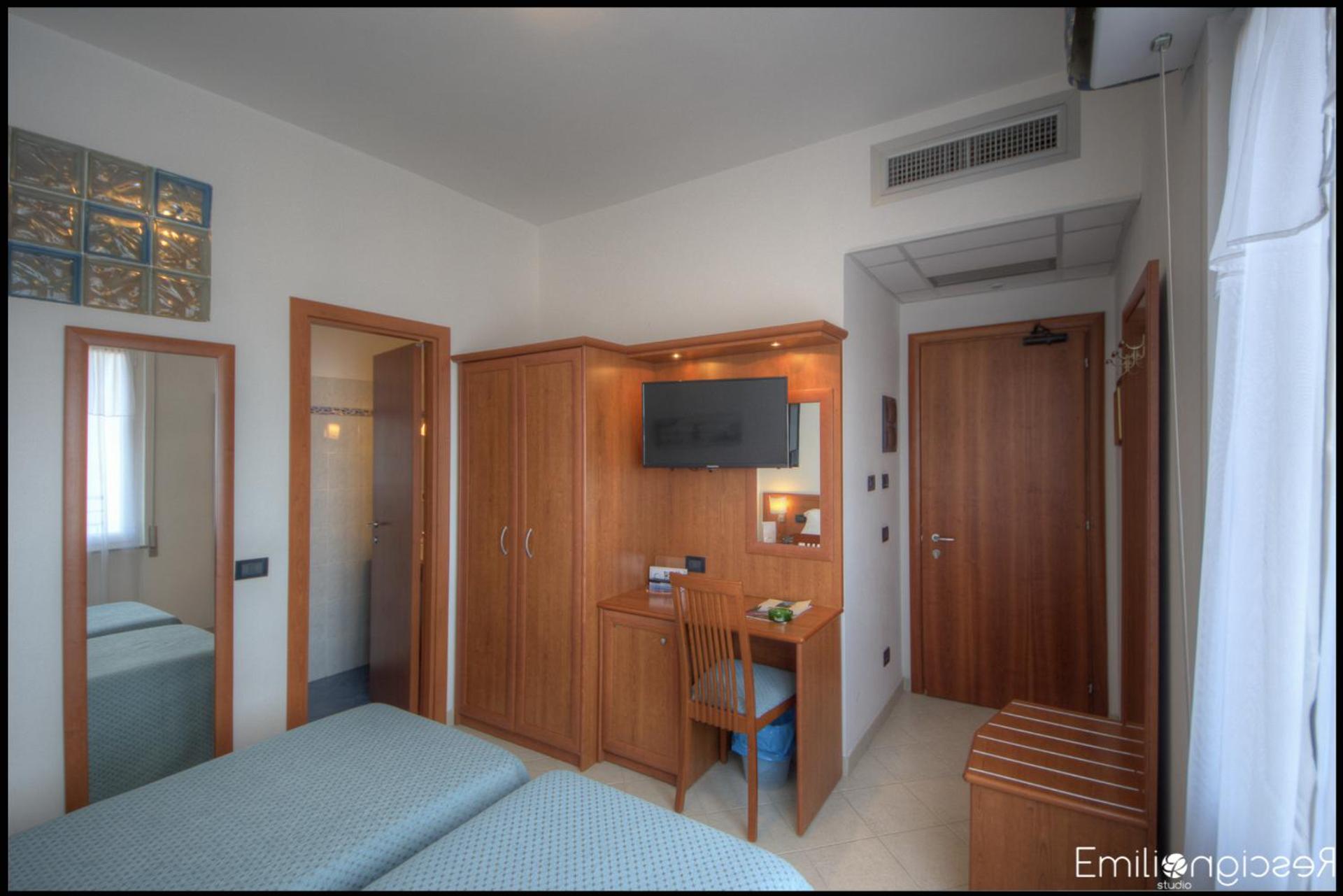 Hotel Noris - Photo 22