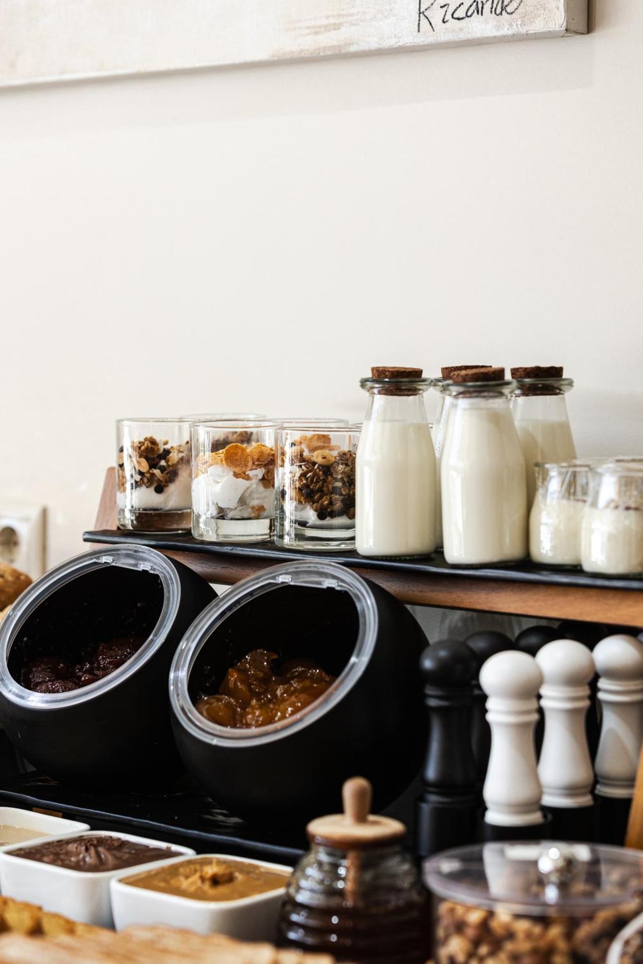 Mikelina Boutique Hotel - Photo 21