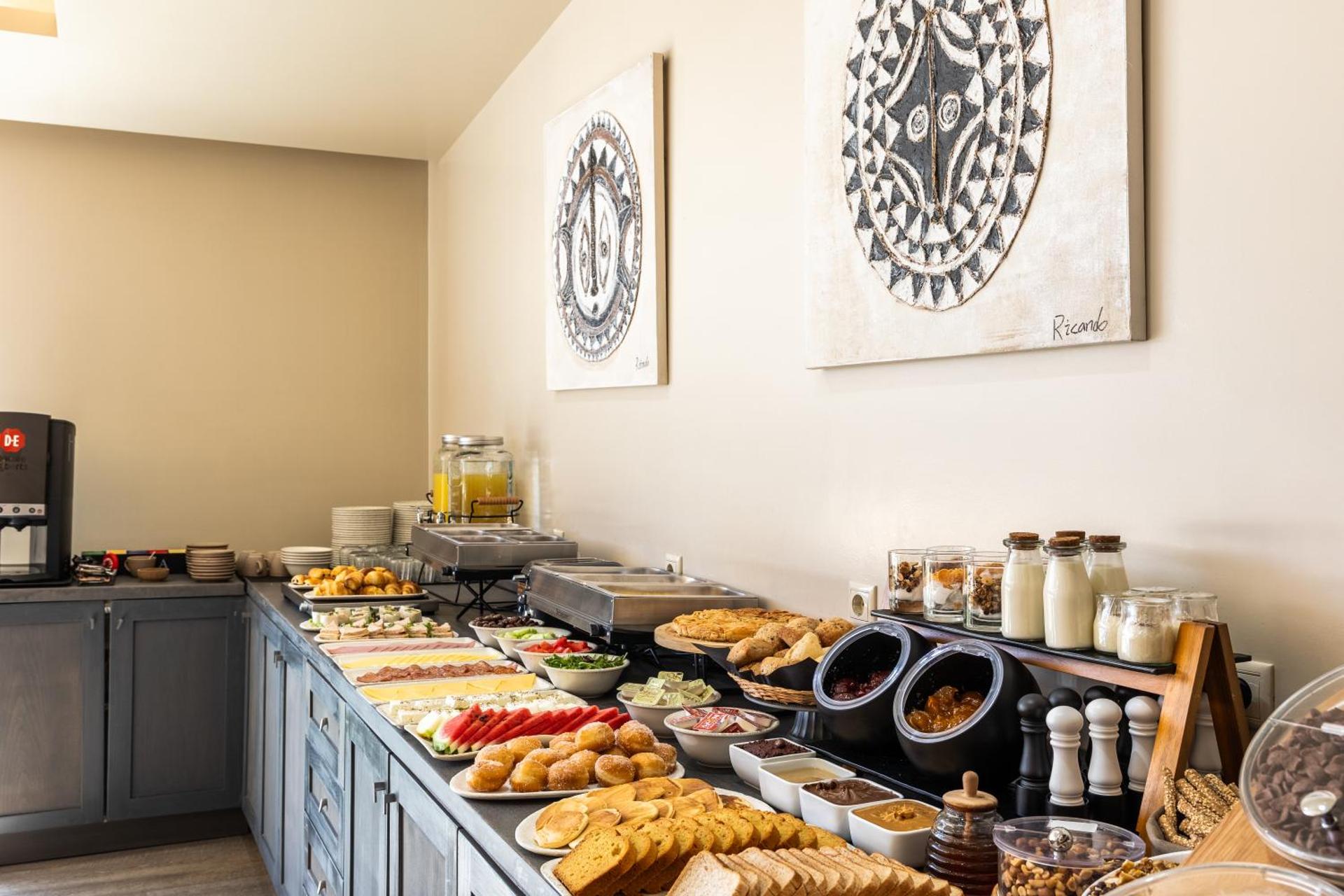 Mikelina Boutique Hotel - Photo 53