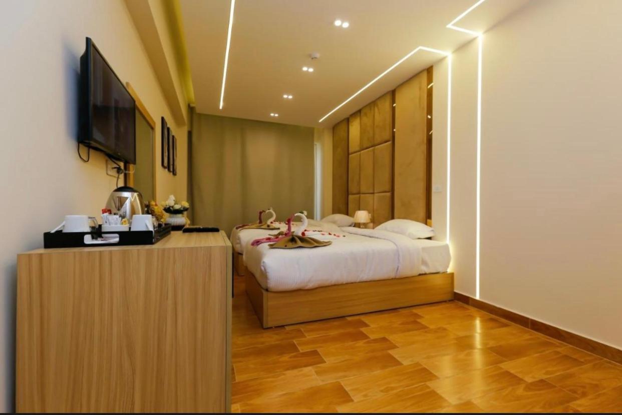 Lumora Pyramids InN - Photo 28