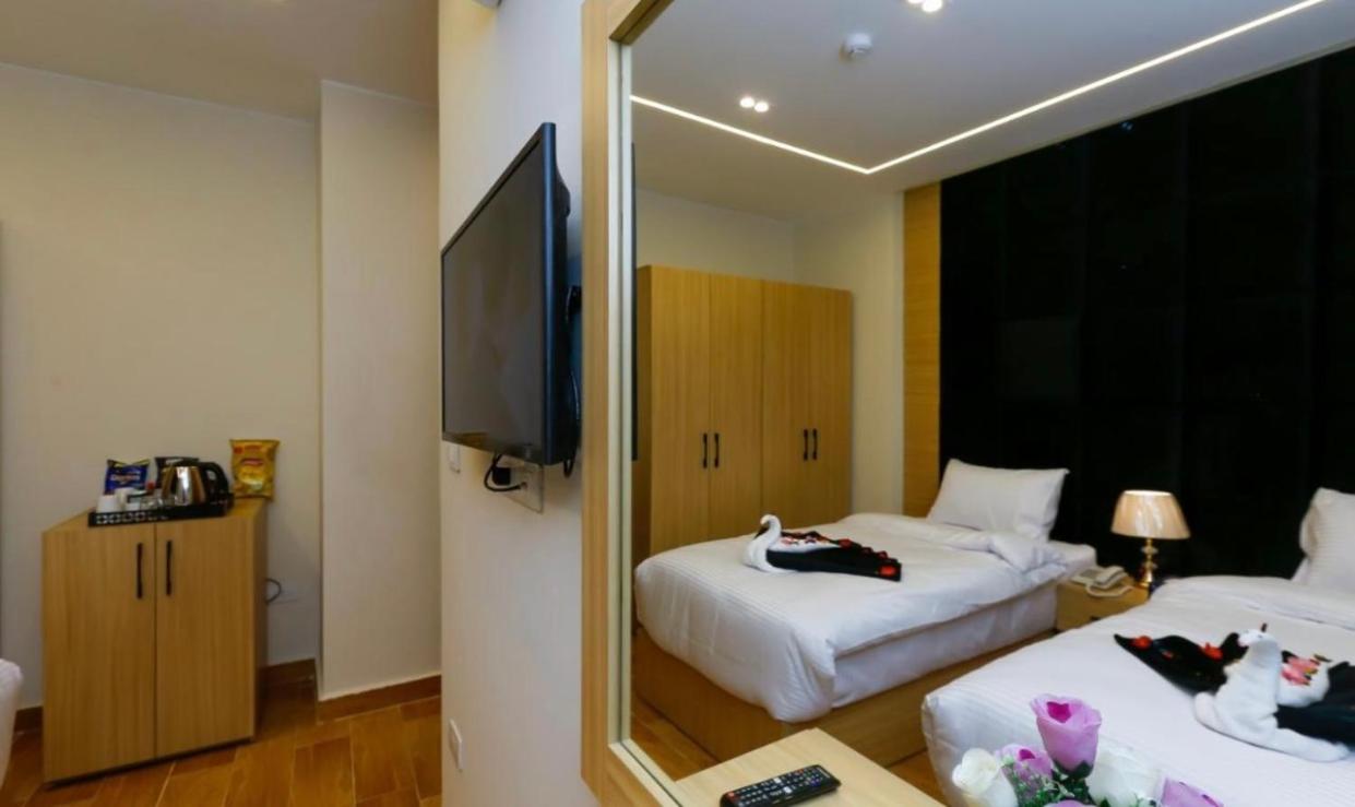 Lumora Pyramids InN - Photo 41