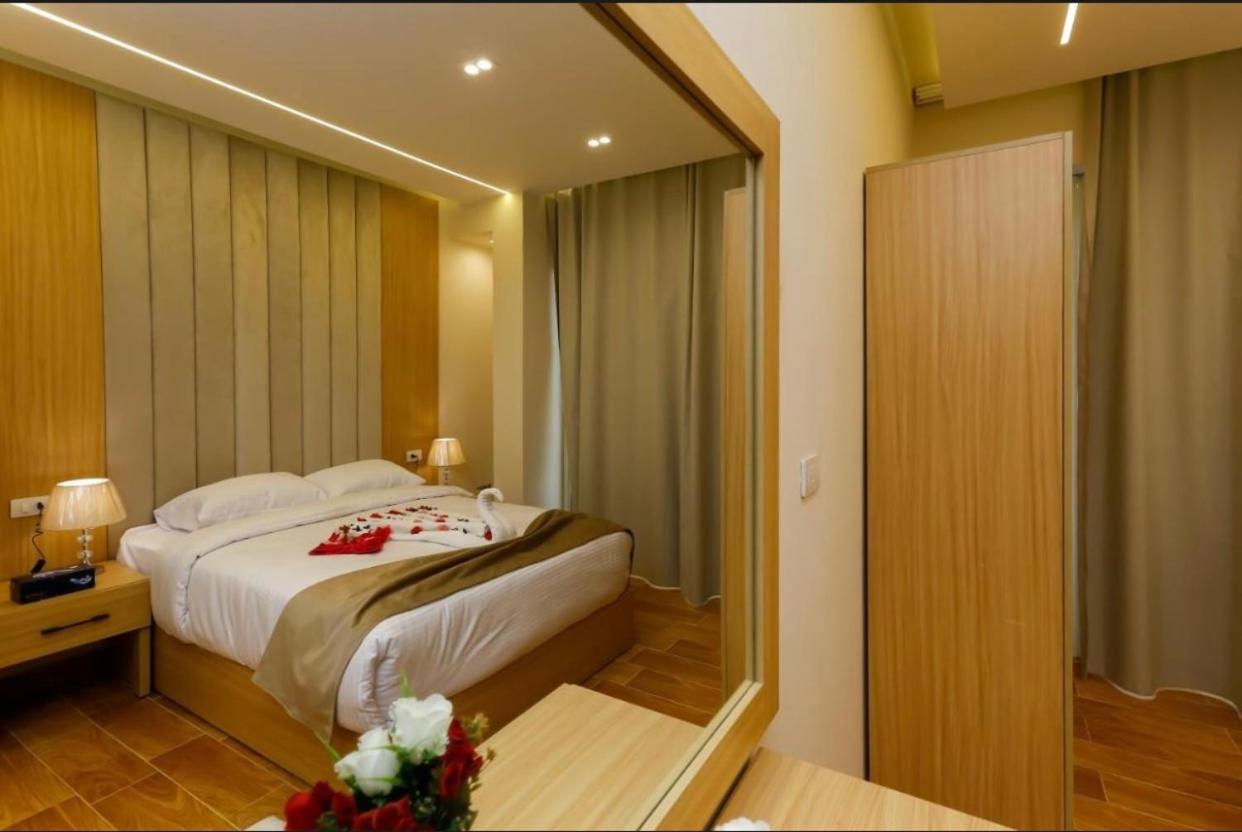 Lumora Pyramids InN - Photo 43