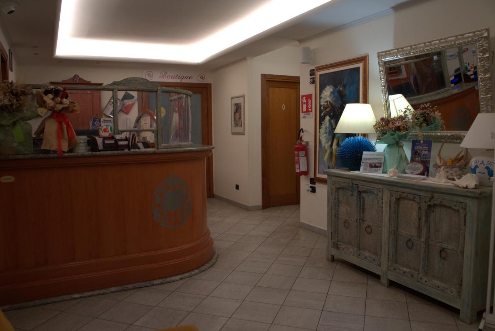 Hotel Il Melograno - Photo 34