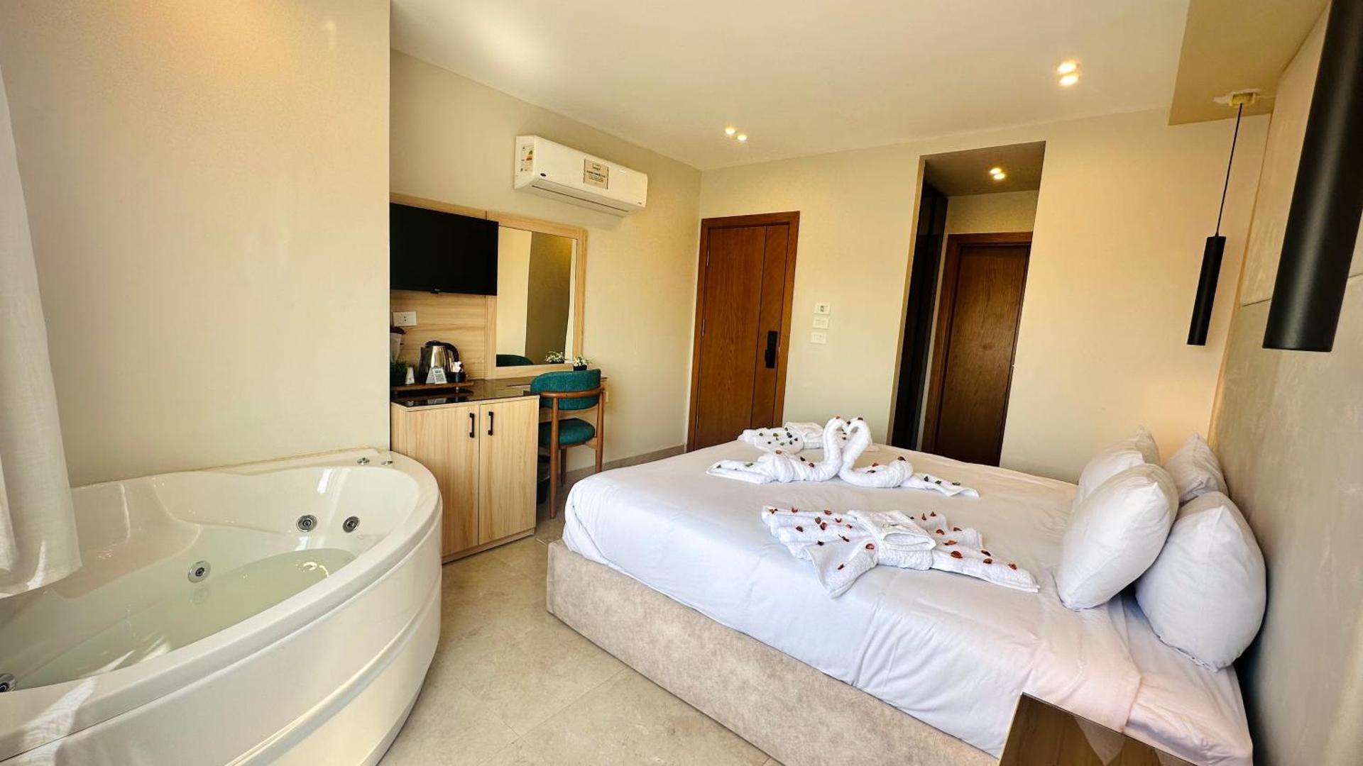 Tiye Pyramids Hotel - Photo 22