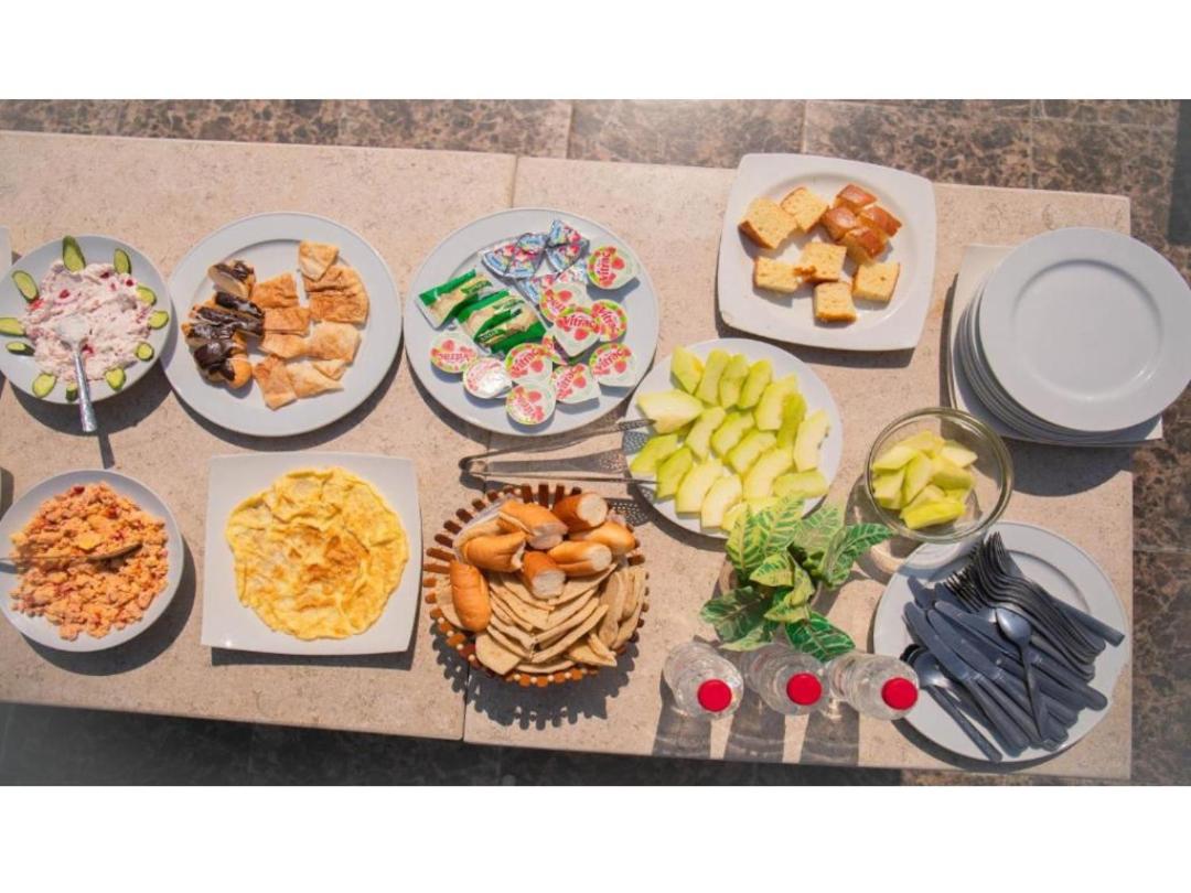 Classic Pyramids inn - Photo 39