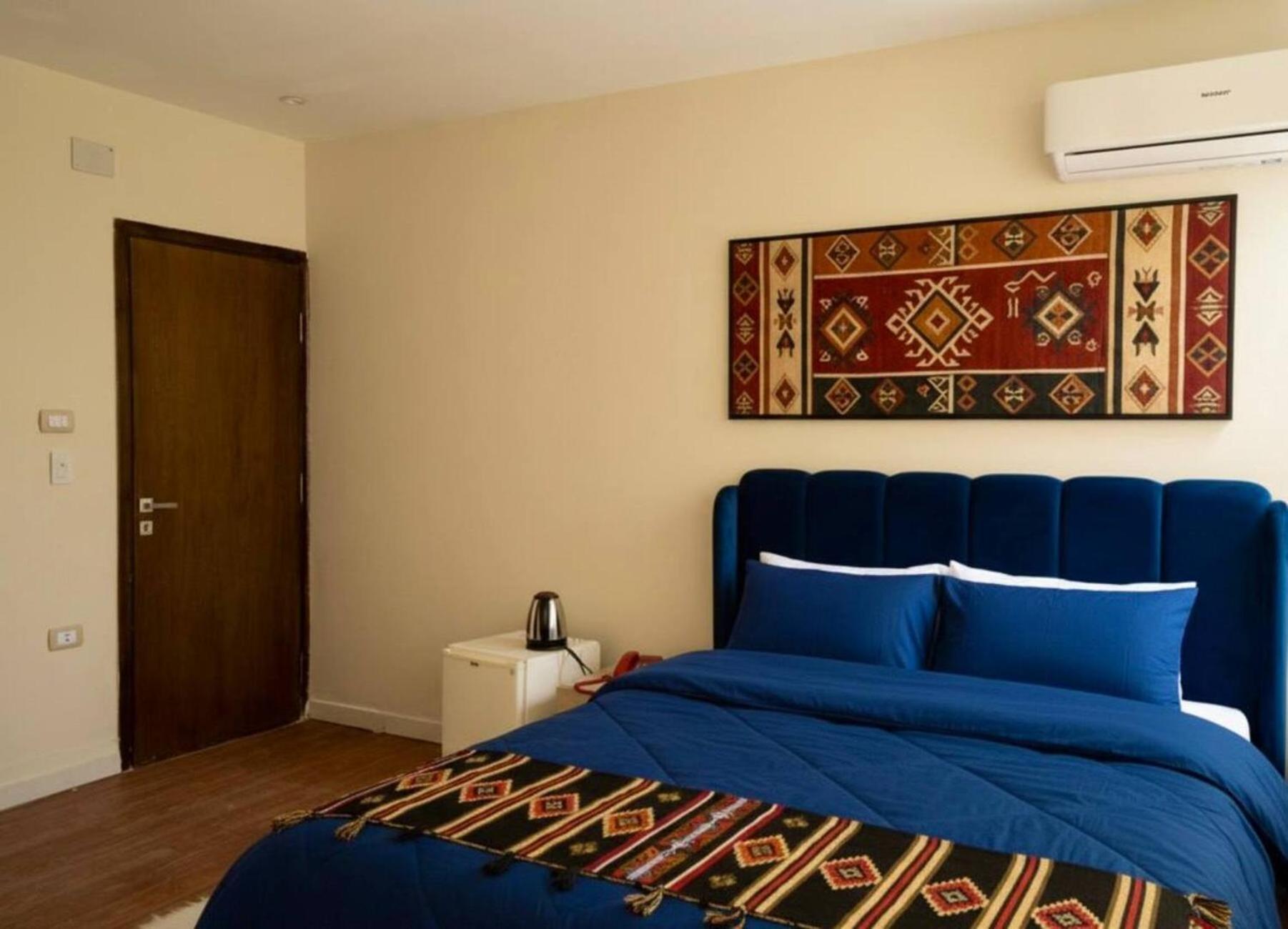 majjesticc INN pyramids view - Photo 53