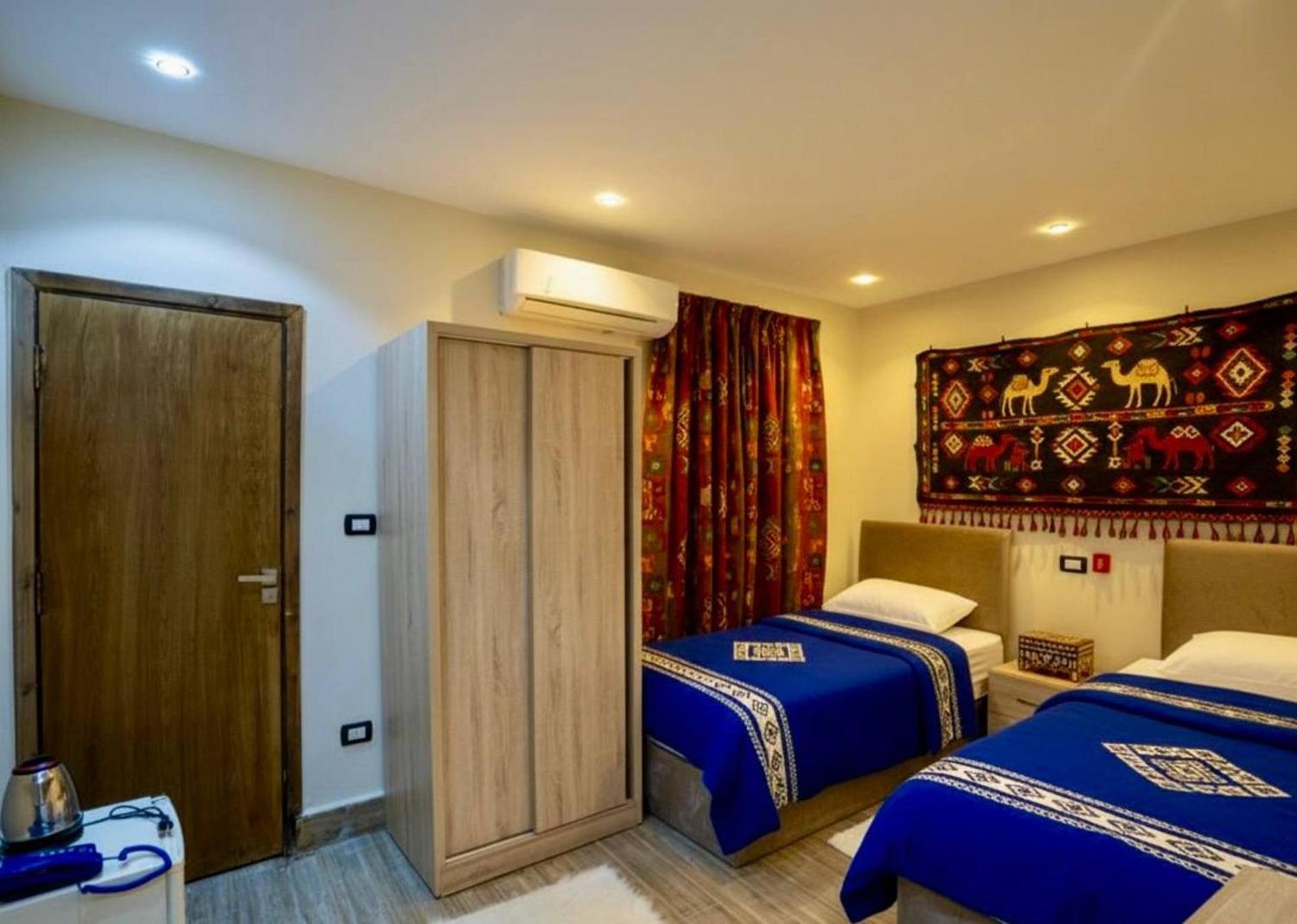 majjesticc INN pyramids view - Photo 38