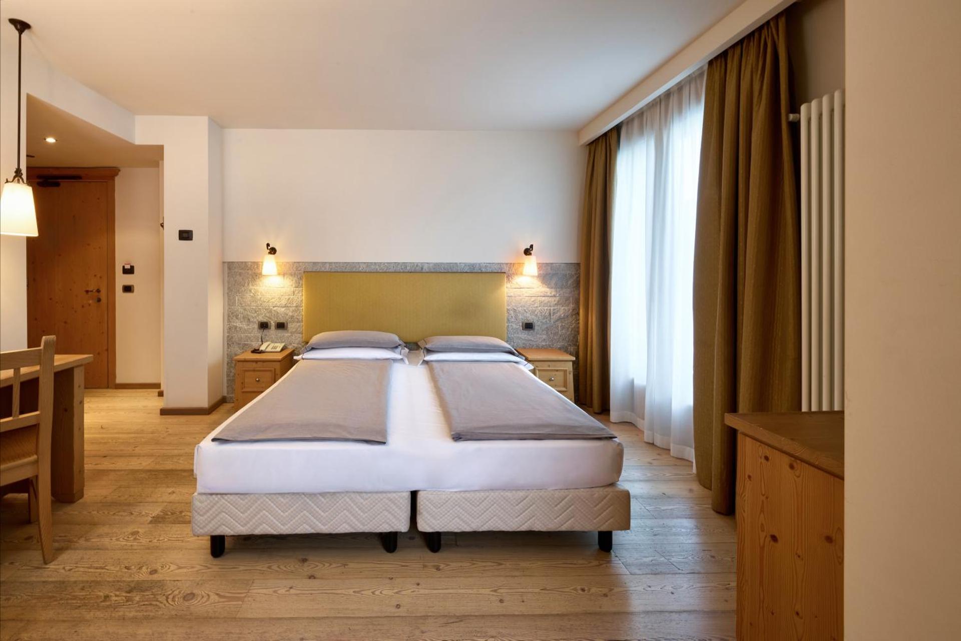 Hotel Rezia - Photo 51