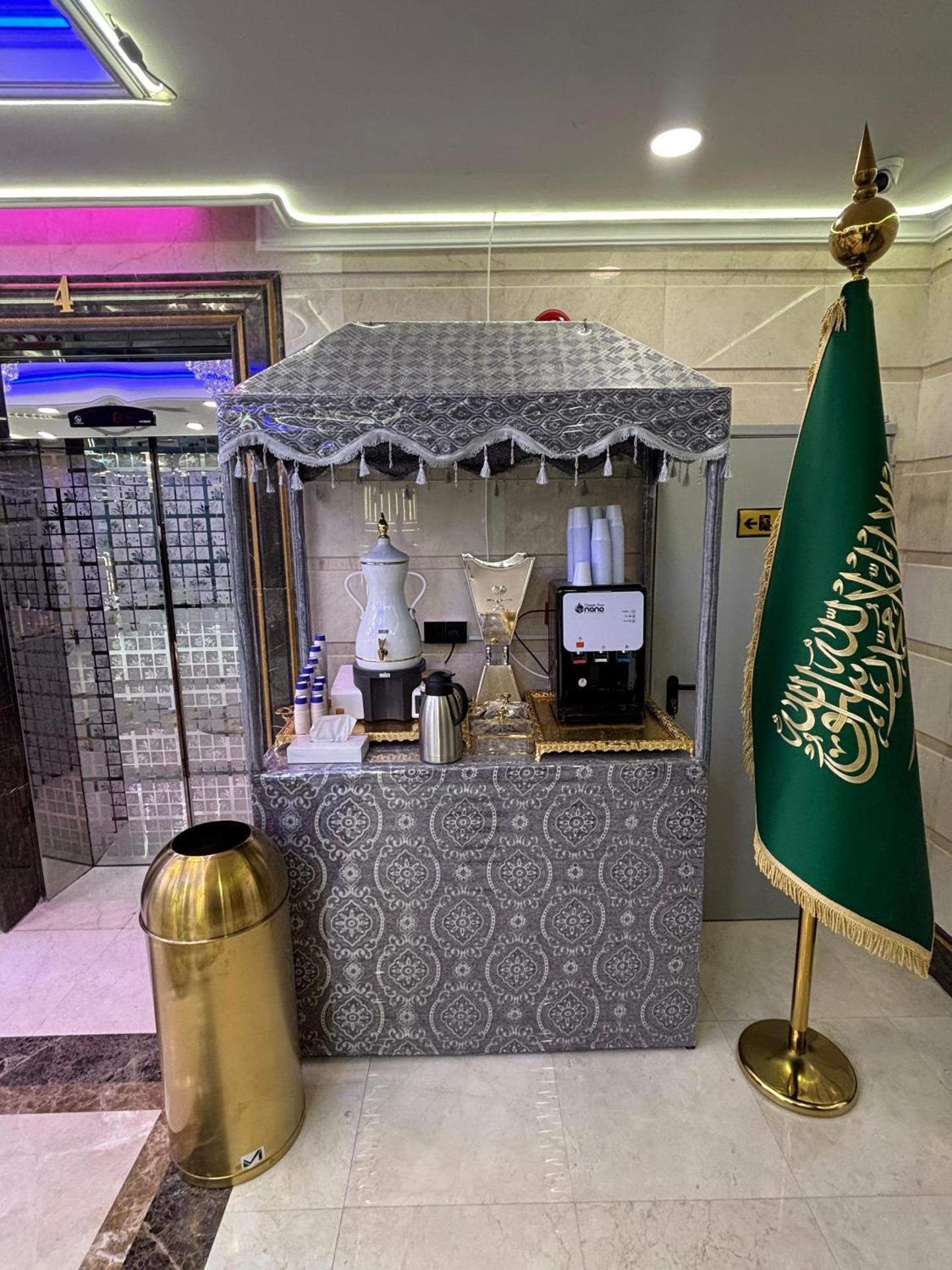 Town House Castle Hotel - Photo 2