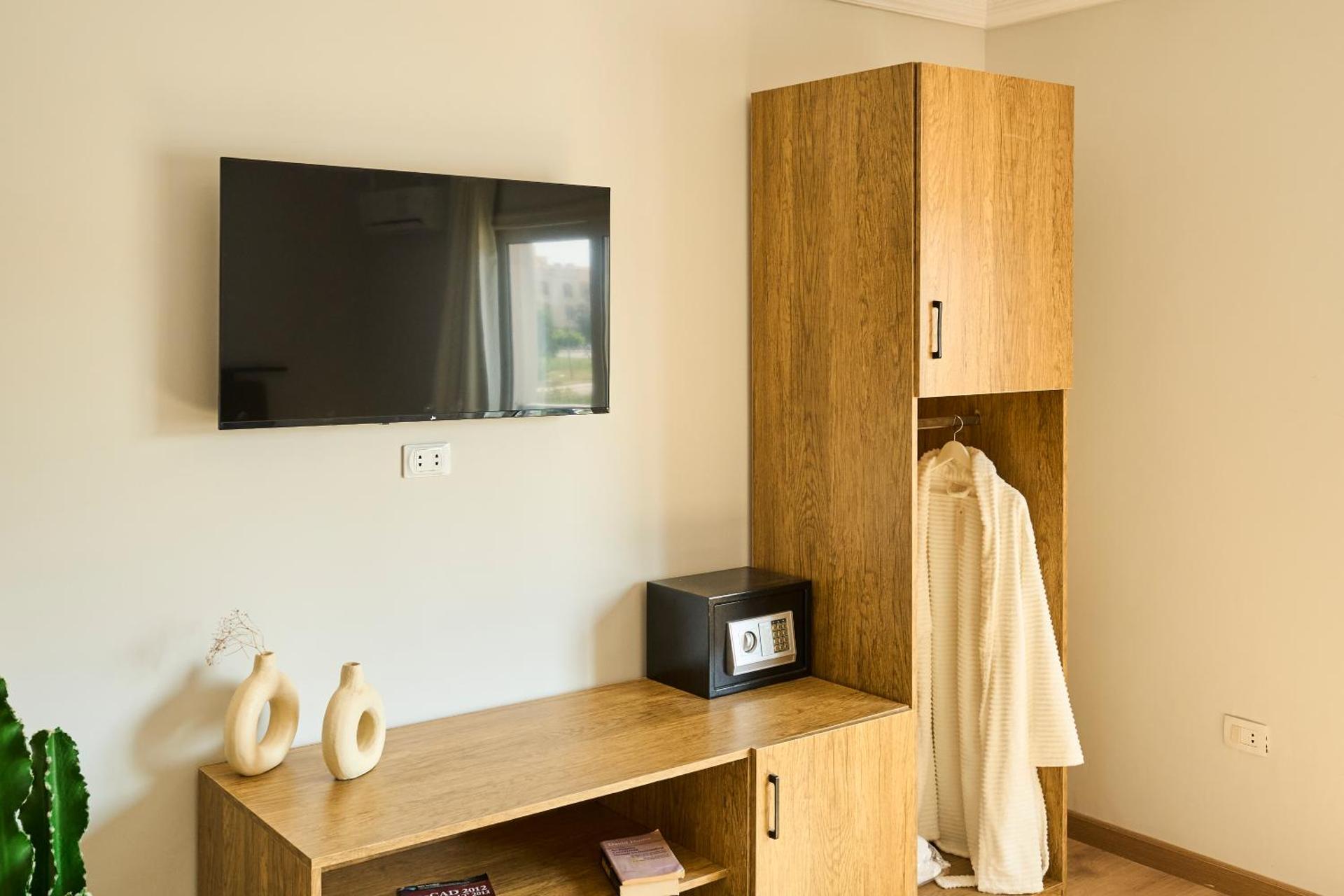 Jira Inn Hotel - چيران - Photo 40