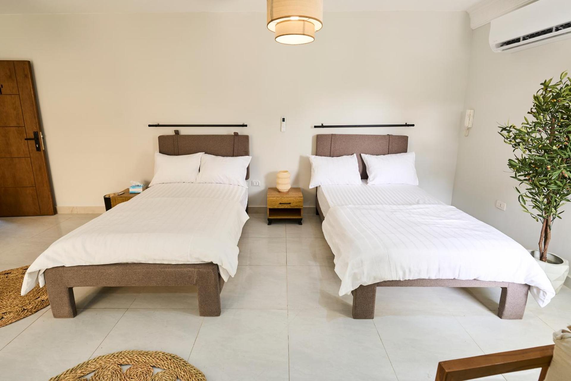 Jira Inn Hotel - چيران - Photo 48