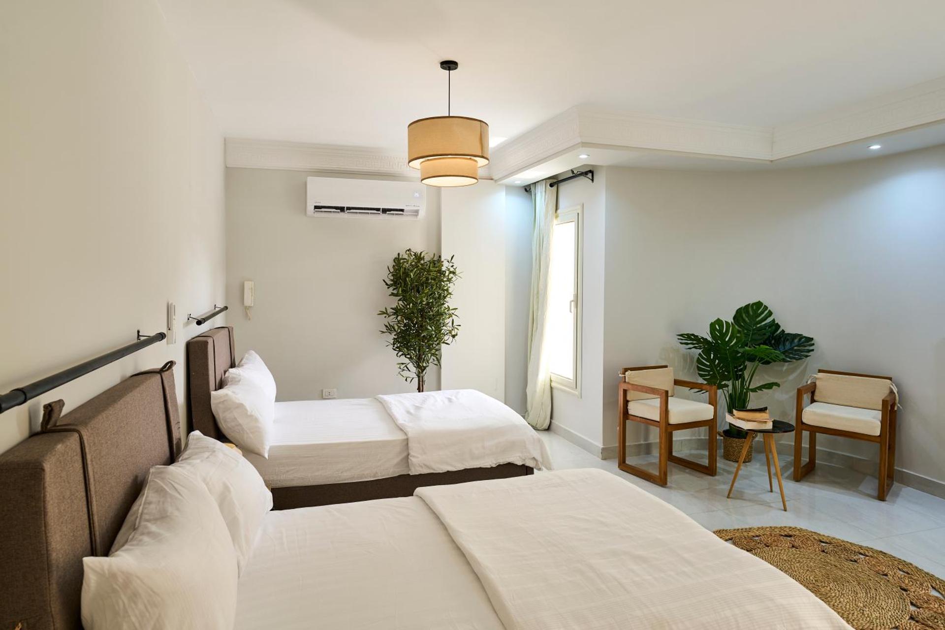 Jira Inn Hotel - چيران - Photo 49