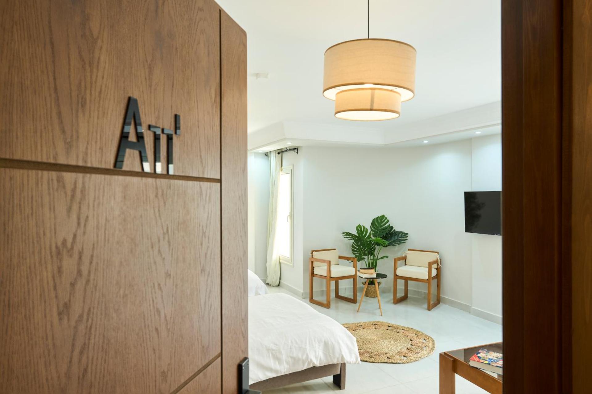 Jira Inn Hotel - چيران - Photo 58