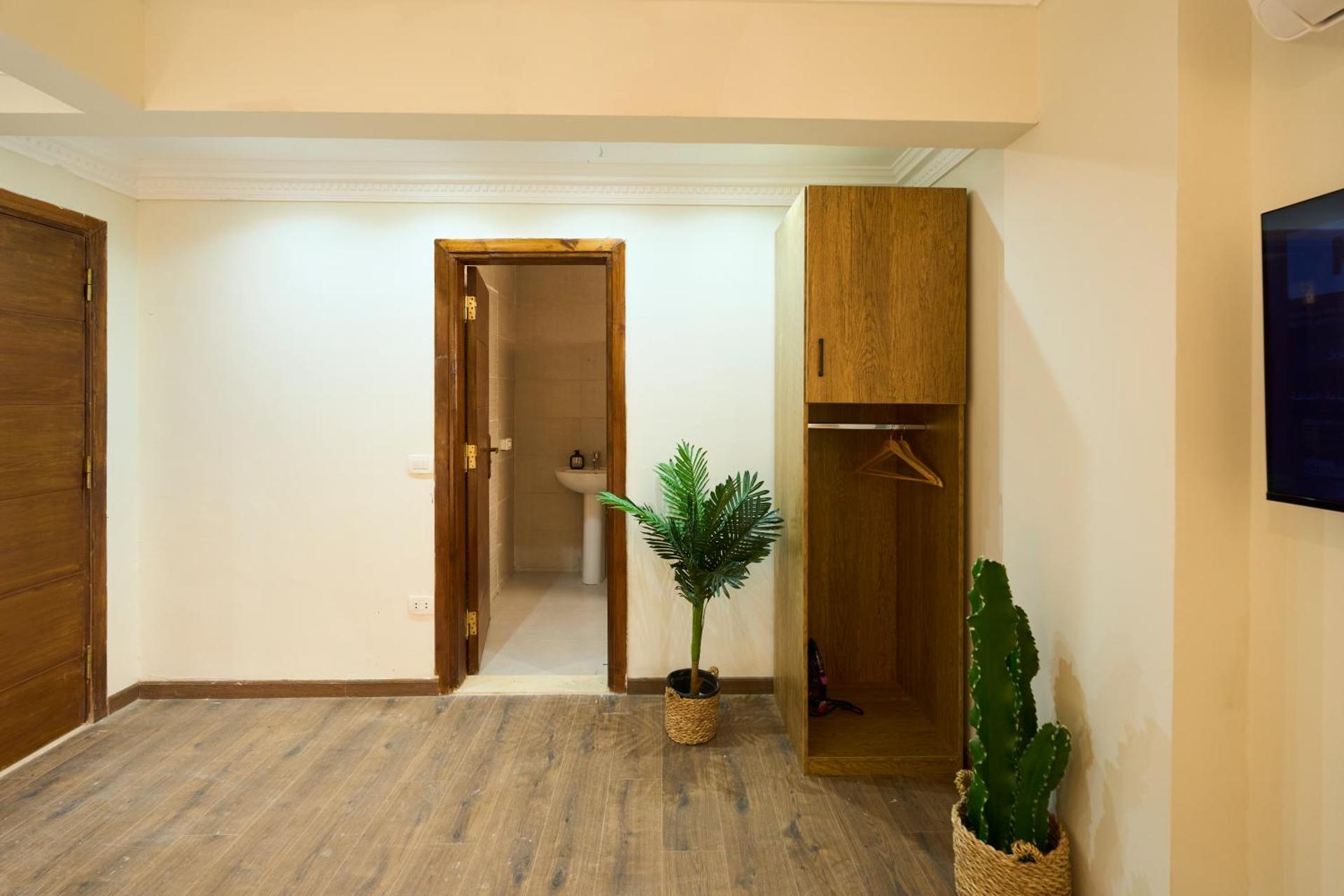 Jira Inn Hotel - چيران - Photo 153