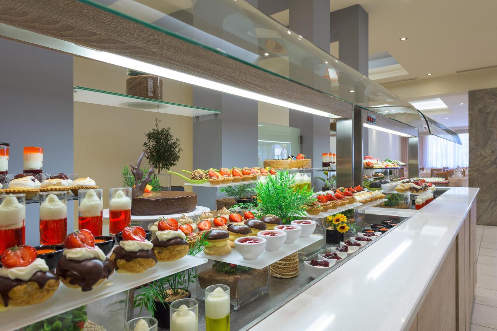 Sun Beach Resort - Photo 4