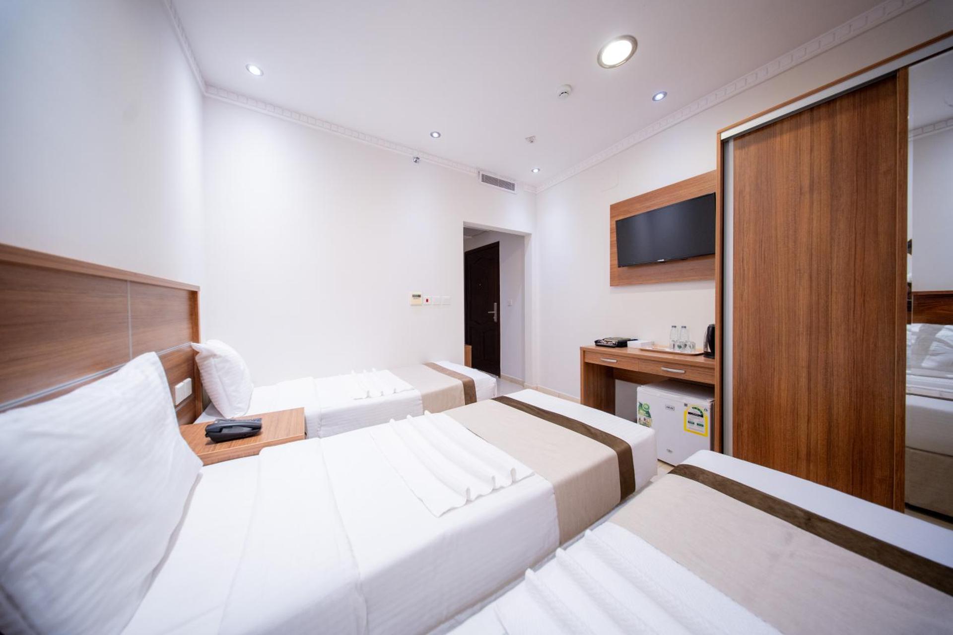 Triple Room with Private Bathroom