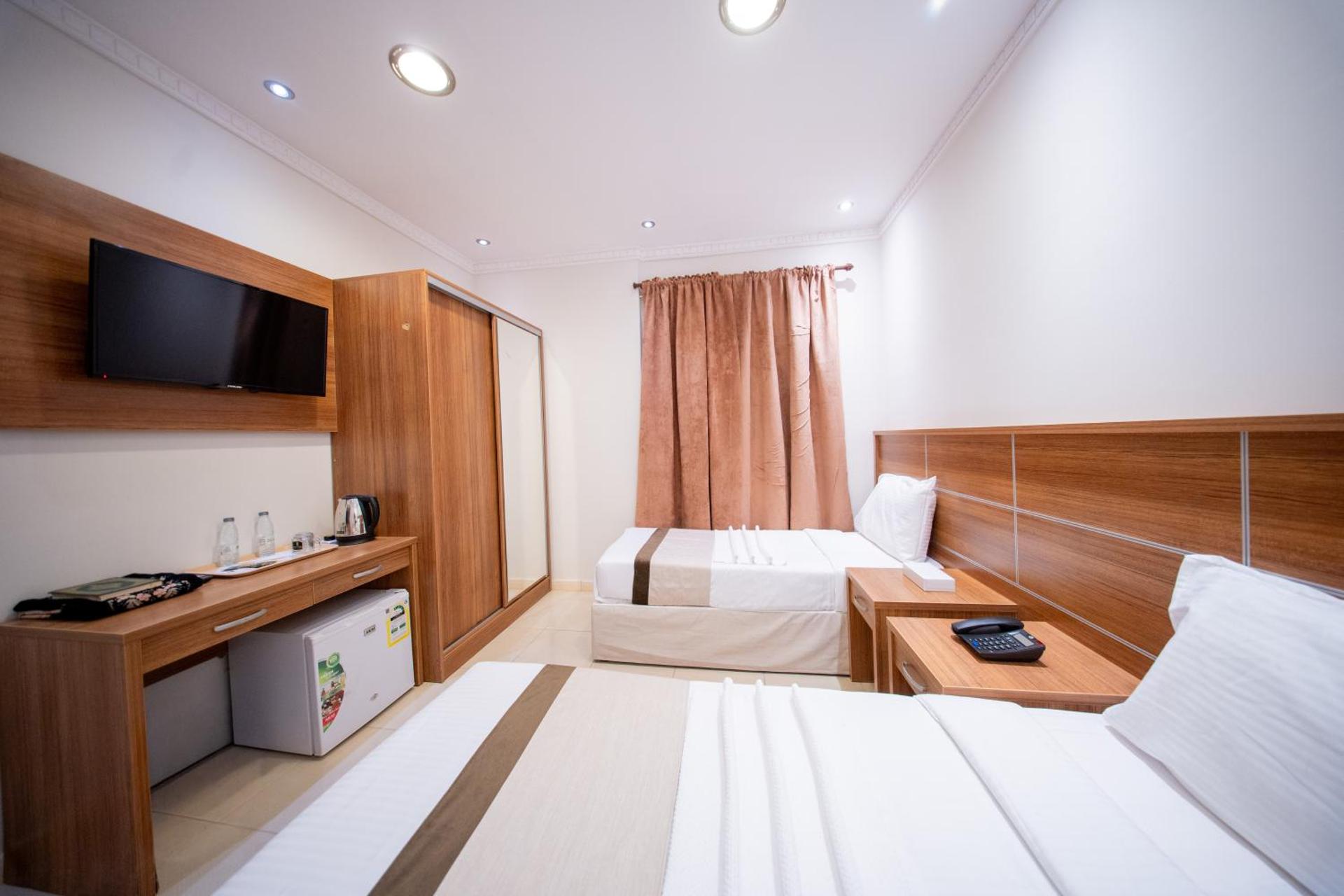 Double or Twin Room with Bathroom