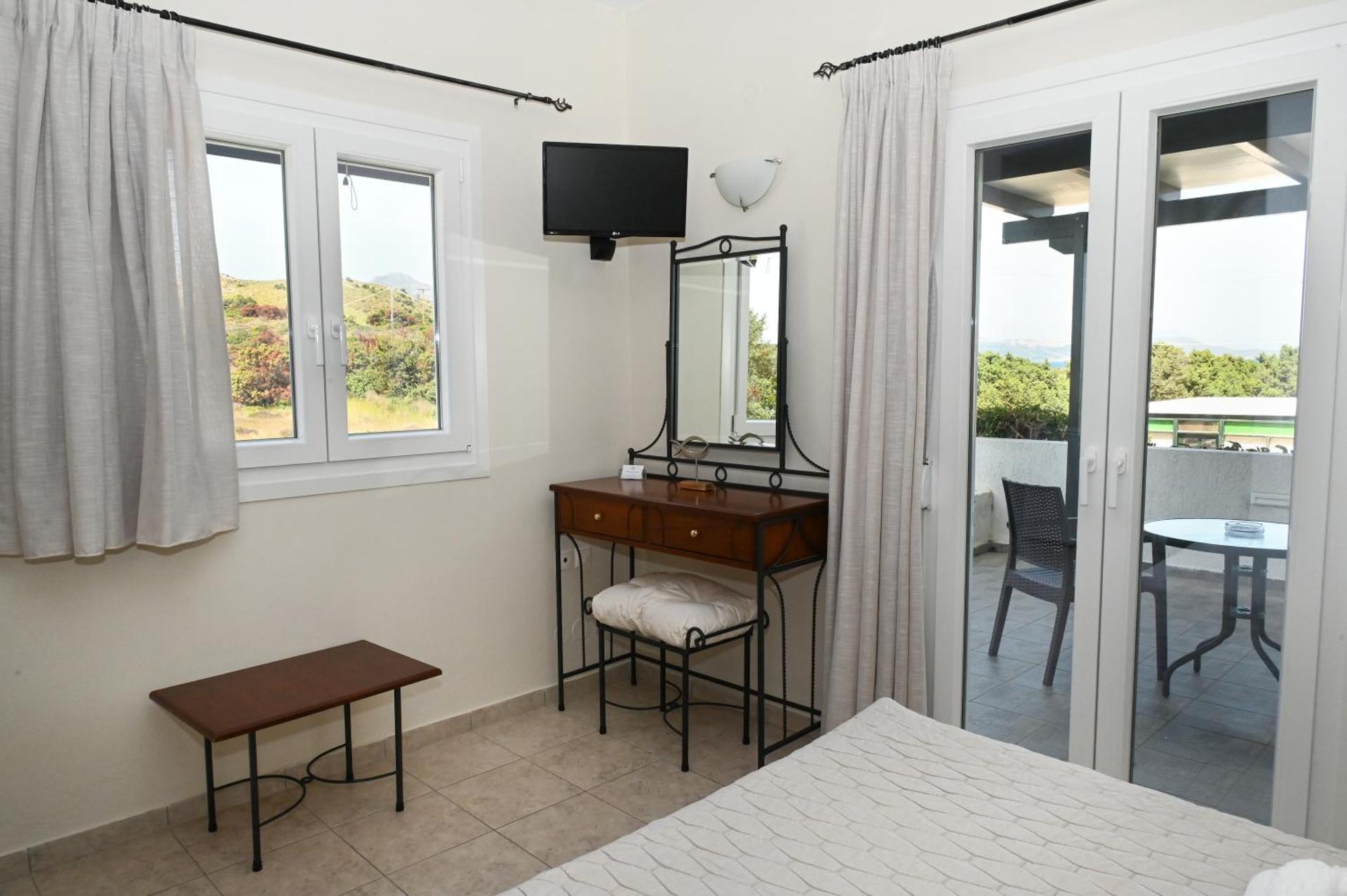 Akrothalassia - Photo 50