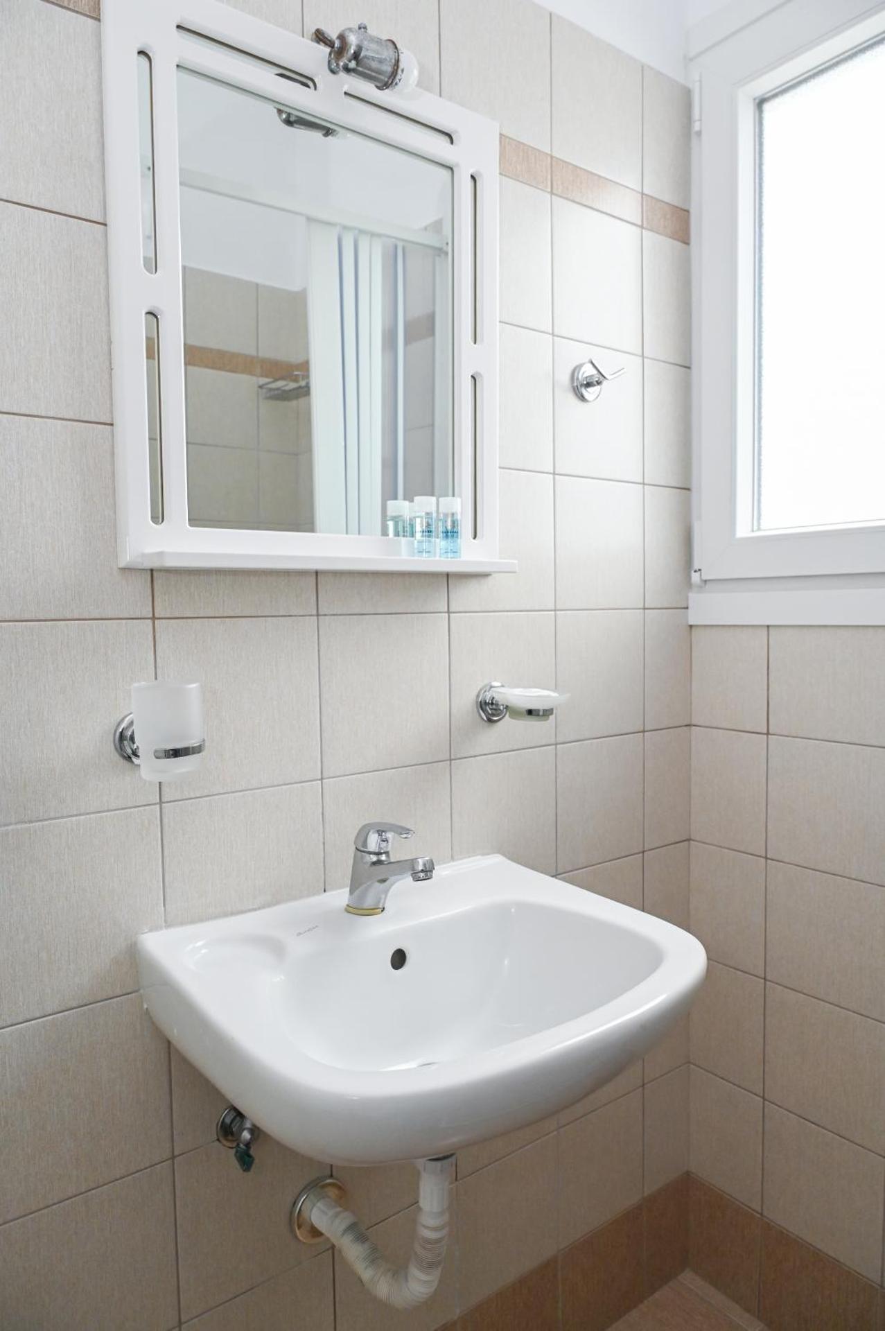 Akrothalassia - Photo 70