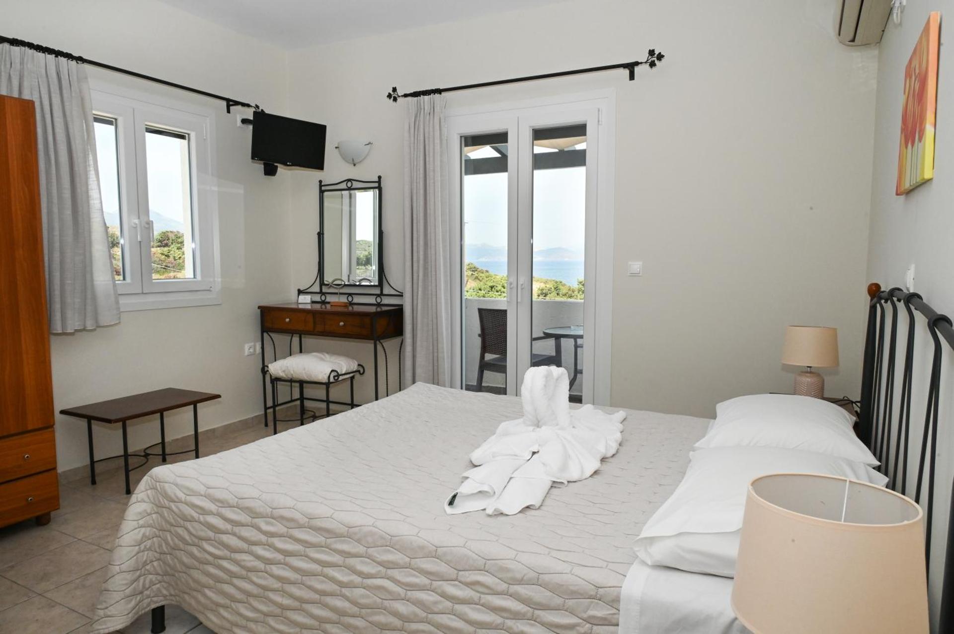 Akrothalassia - Photo 65