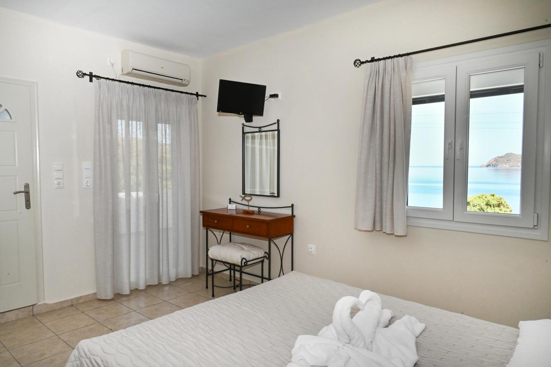 Akrothalassia - Photo 32