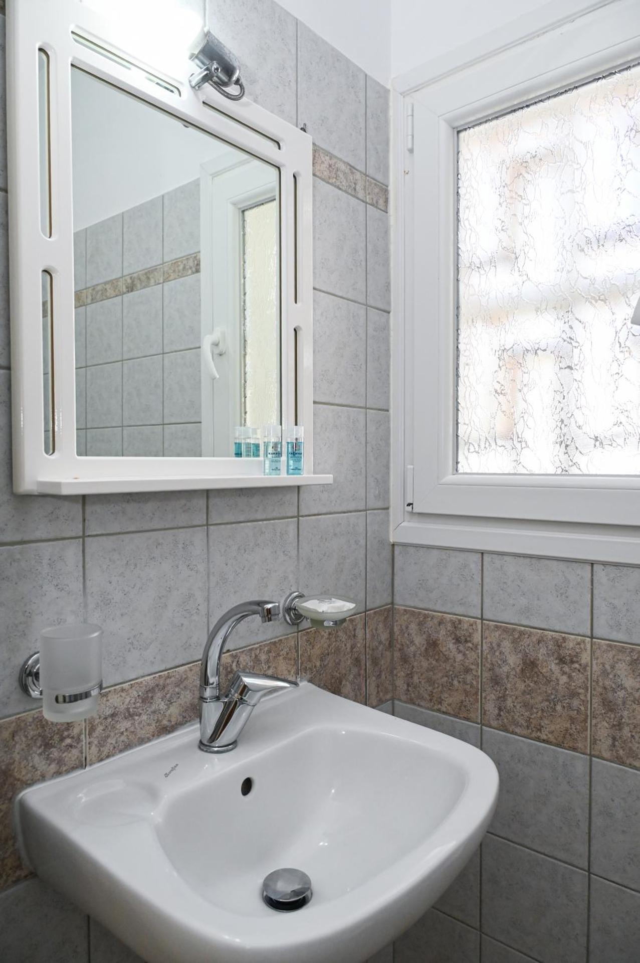 Akrothalassia - Photo 41