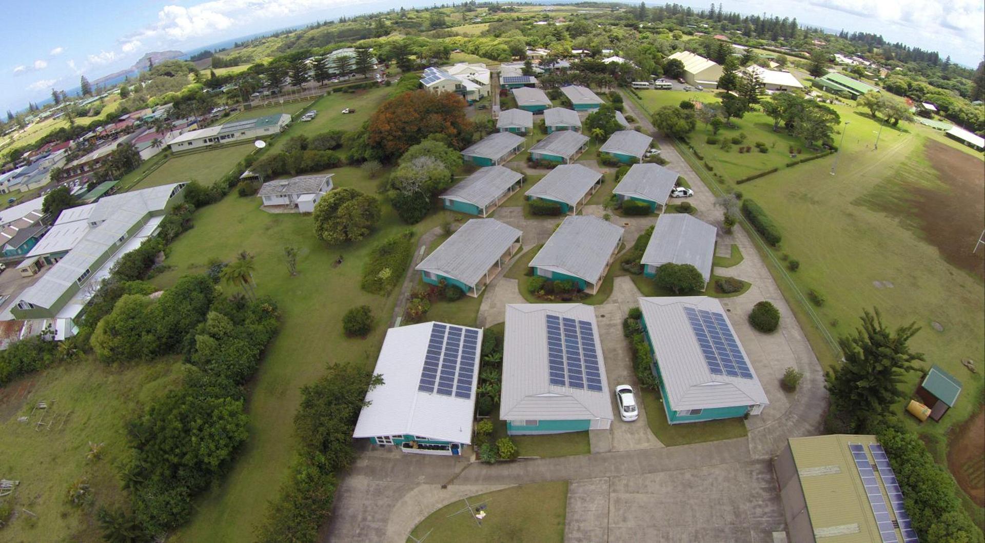 Aloha Apartments - Photo 17