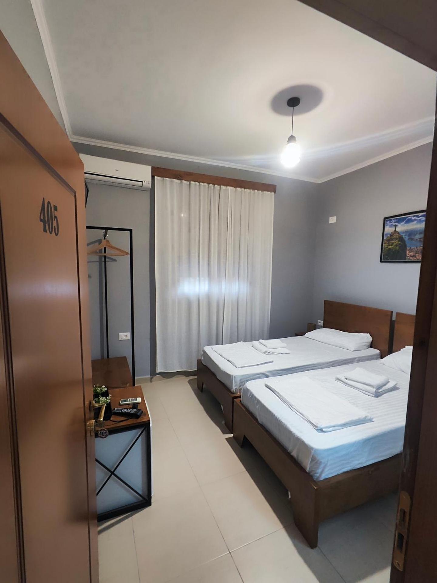 Waypoint Inn - Photo 9