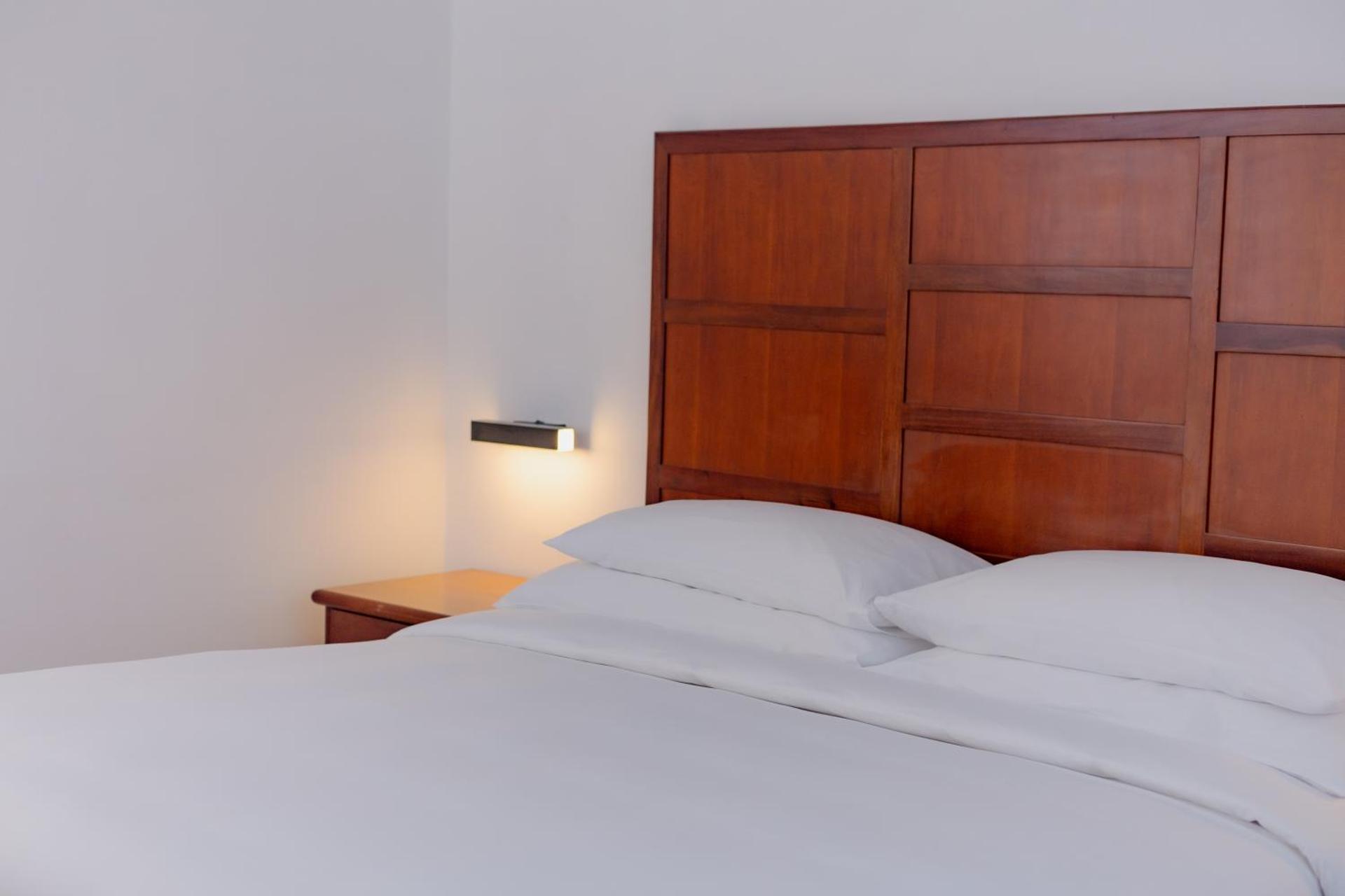 Hulhule Island Hotel- Private Beach Access & Airport Pick-up and Drop - Photo 15