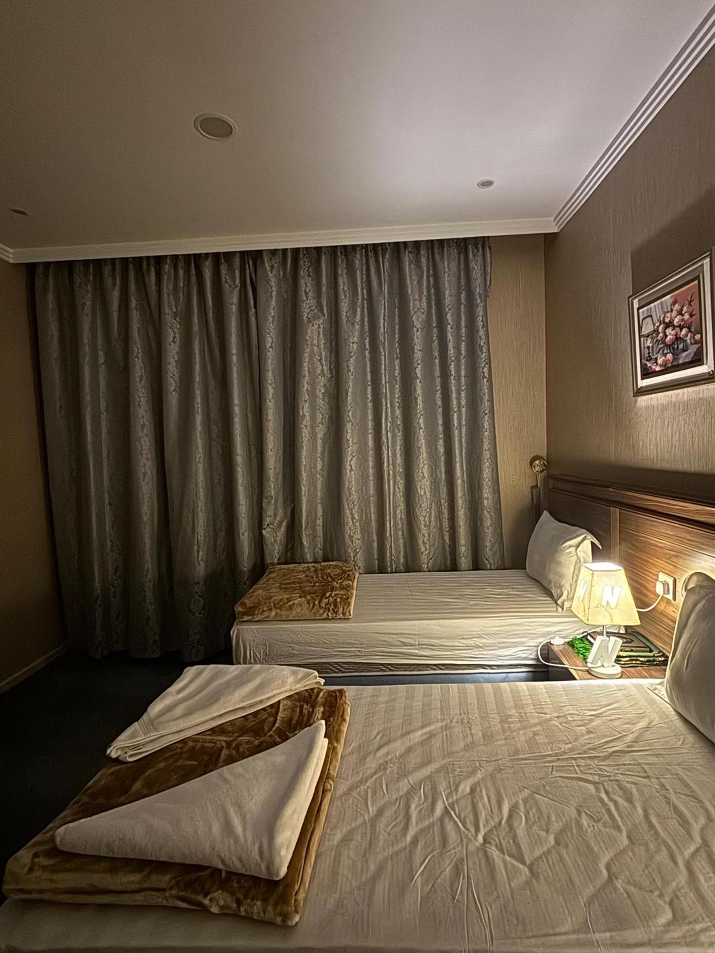 Town House Castle Hotel - Photo 3