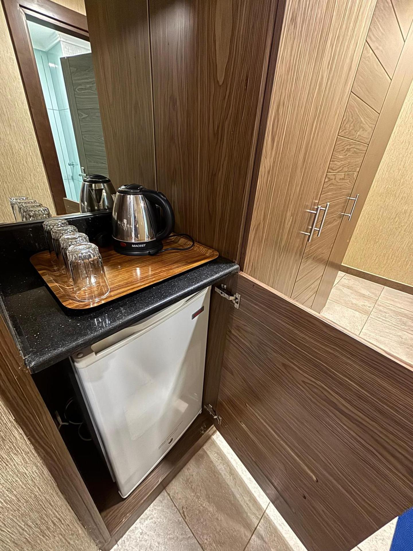 Town House Castle Hotel - Photo 7