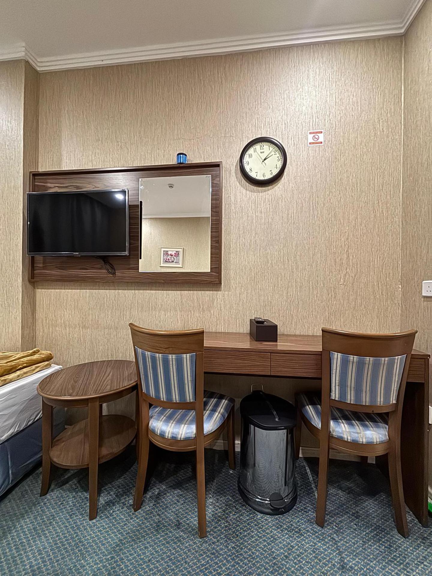 Town House Castle Hotel - Photo 8