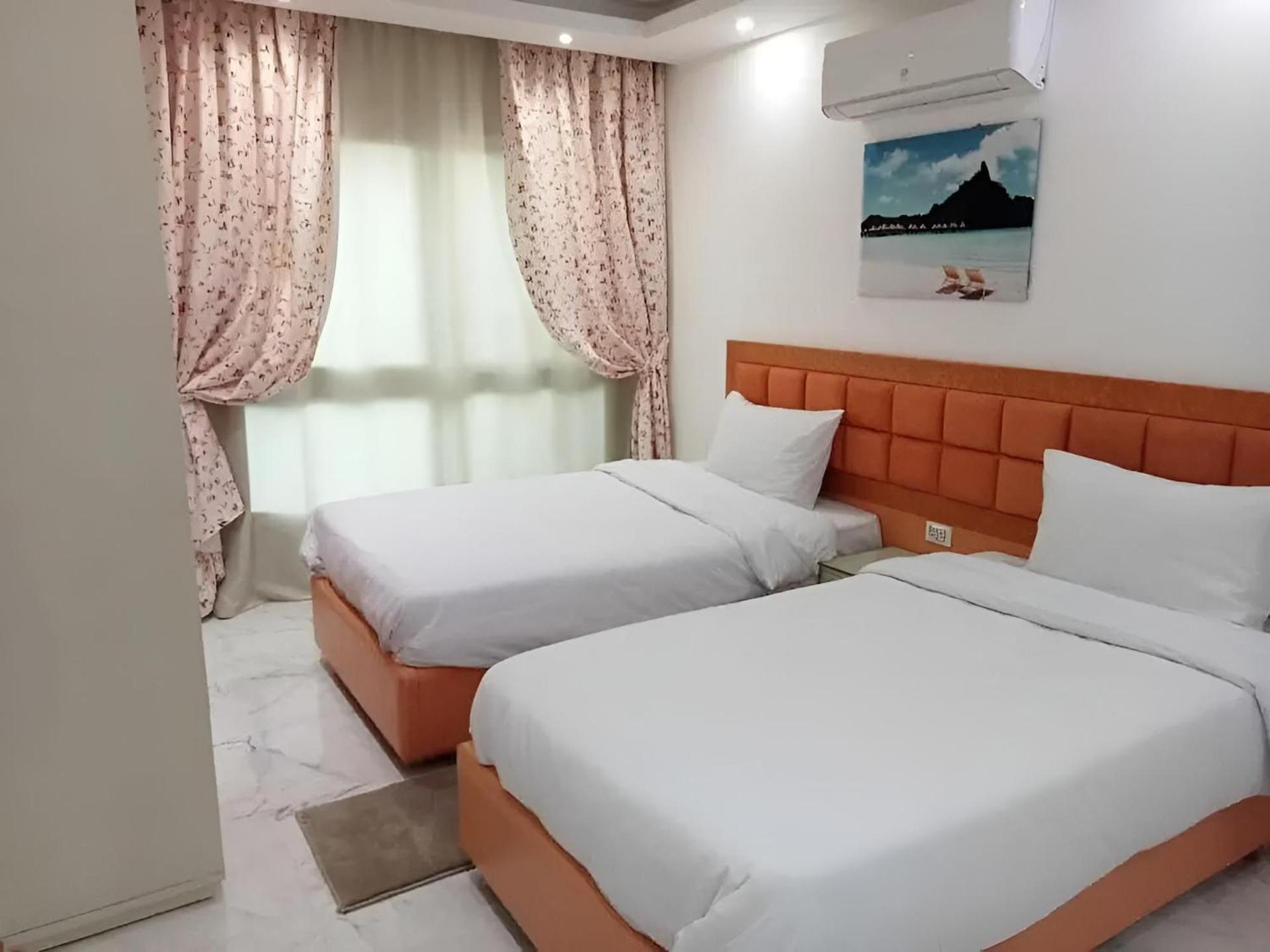 Queen T Suites All Inclusive resort - Photo 31